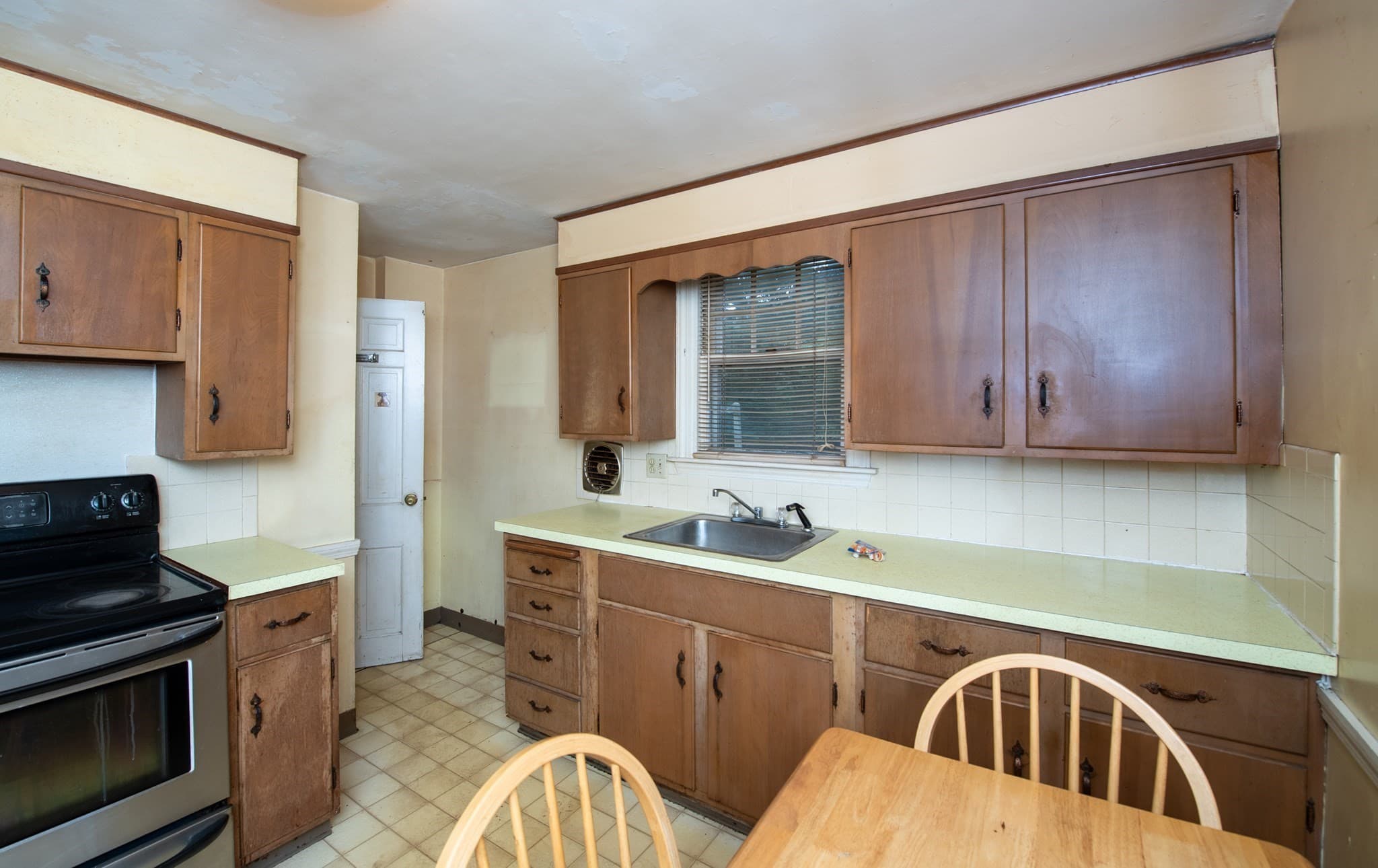 Single Family Residence at 477 Teaticket Highway, Falmouth MA 02536, photo 8 of 16