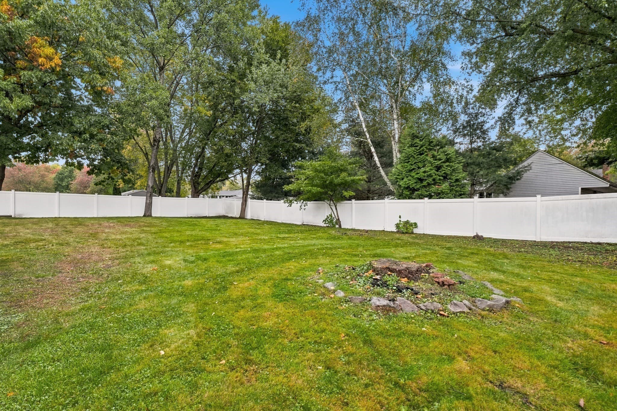 Single Family Residence at 26 Meadow Dr, Middleton MA 01949, Middleton, photo 33 of 42