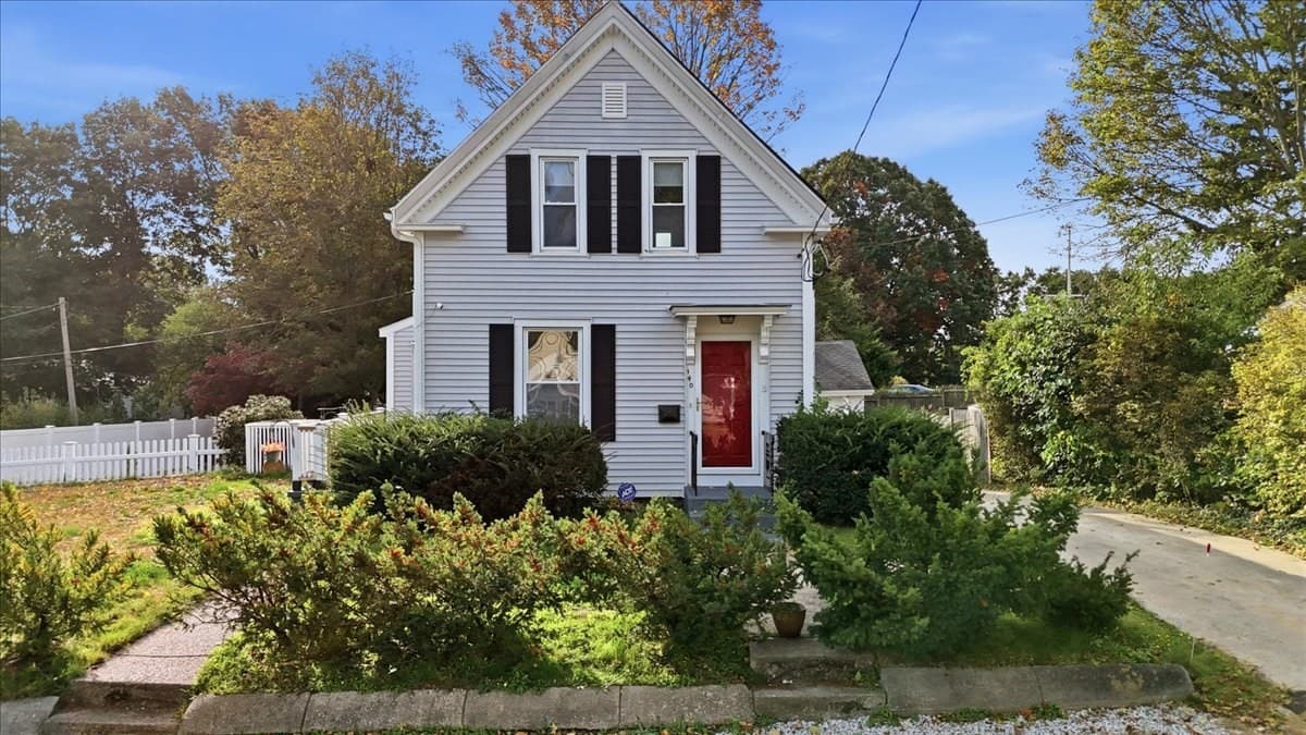 140 Lake St, Weymouth MA 02189