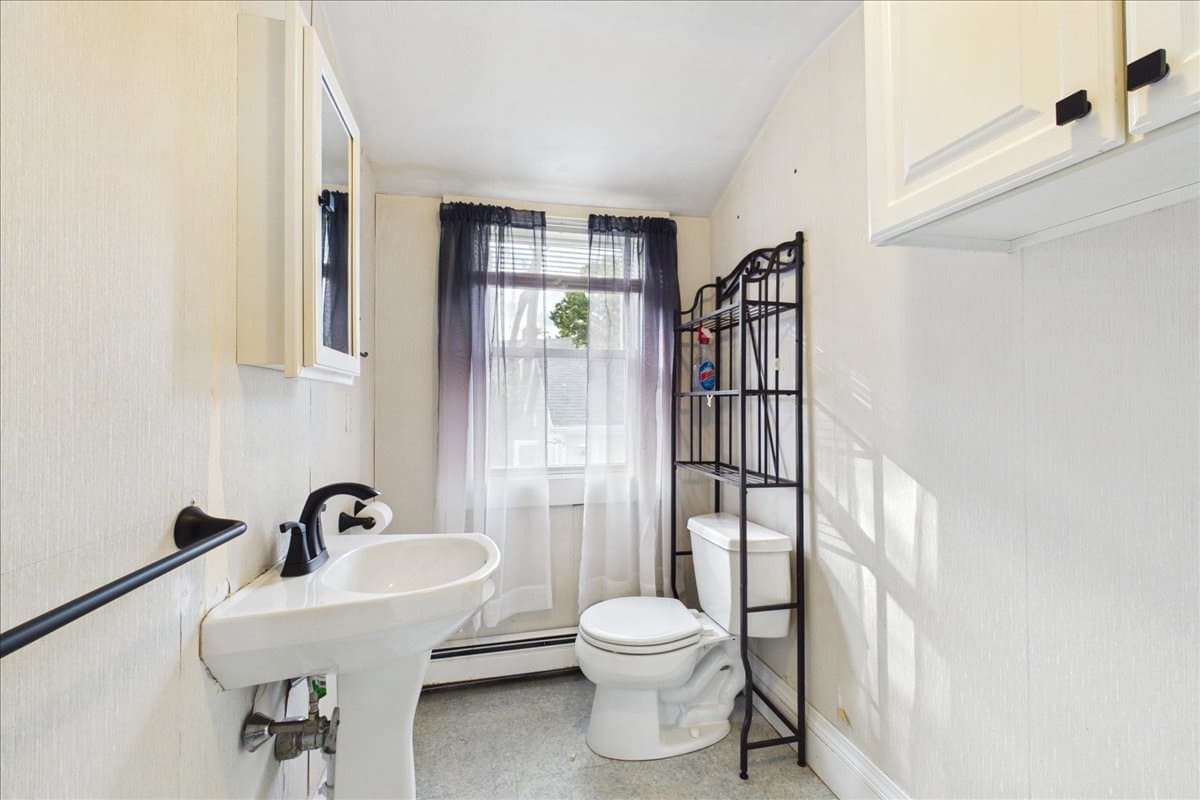 Single Family Residence at 140 Lake St, Weymouth MA 02189, Weymouth, photo 25 of 40