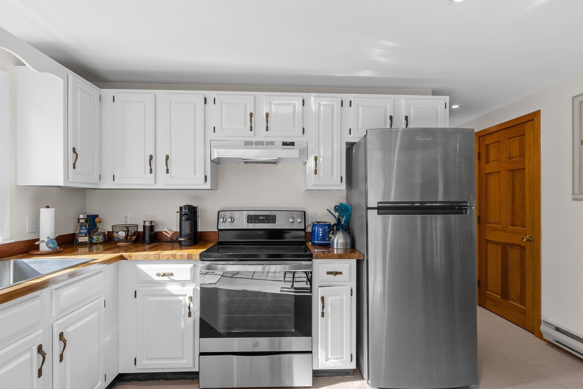 Single Family Residence at 5 Houser Way, Truro MA 02652, photo 8 of 42