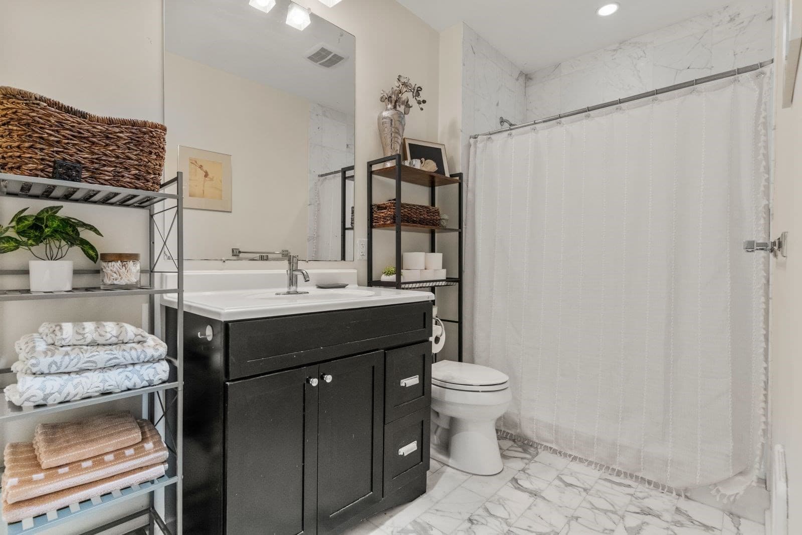 Condominium at 155 Cottage Street # 5, Boston MA 02128, Boston, photo 9 of 13