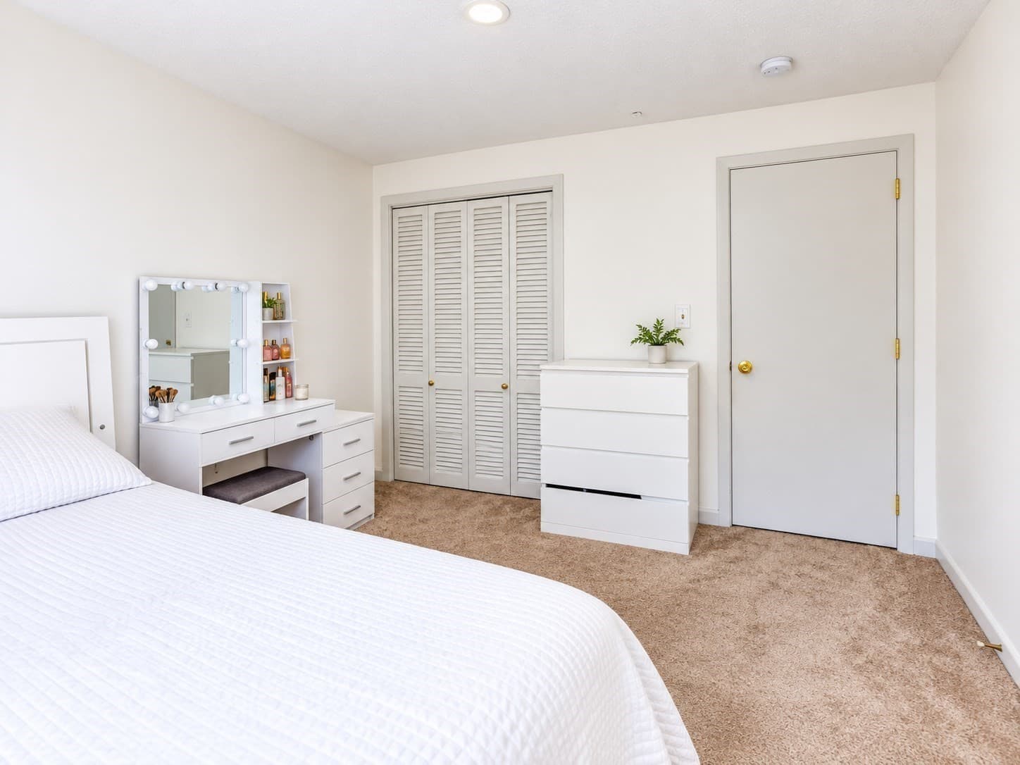 Condominium at 24 Inman St # 26, Lawrence MA 01843, Lawrence, photo 16 of 21
