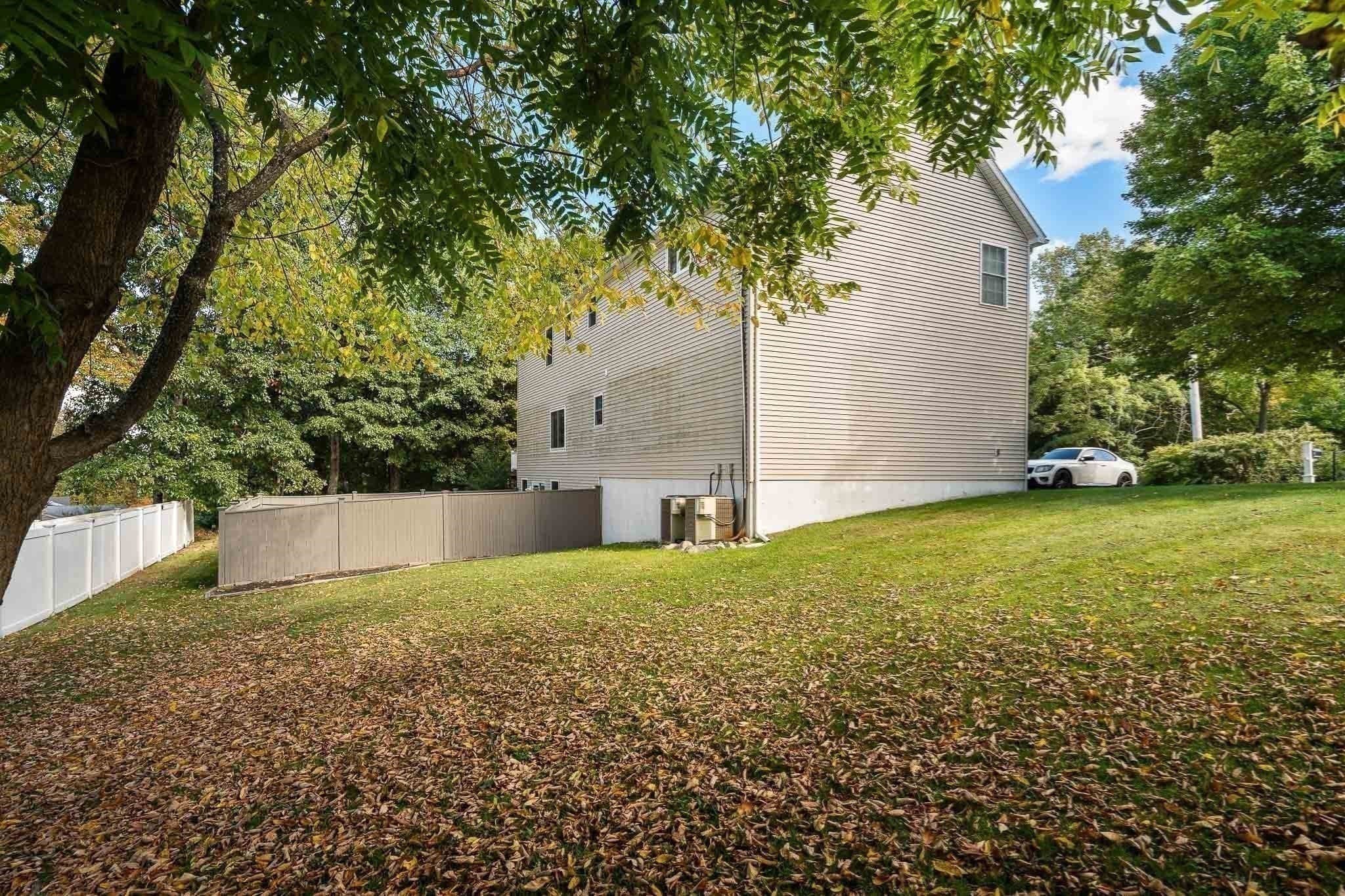 Single Family Residence at 12 Silvermine Road, Woburn MA 01801, photo 25 of 28