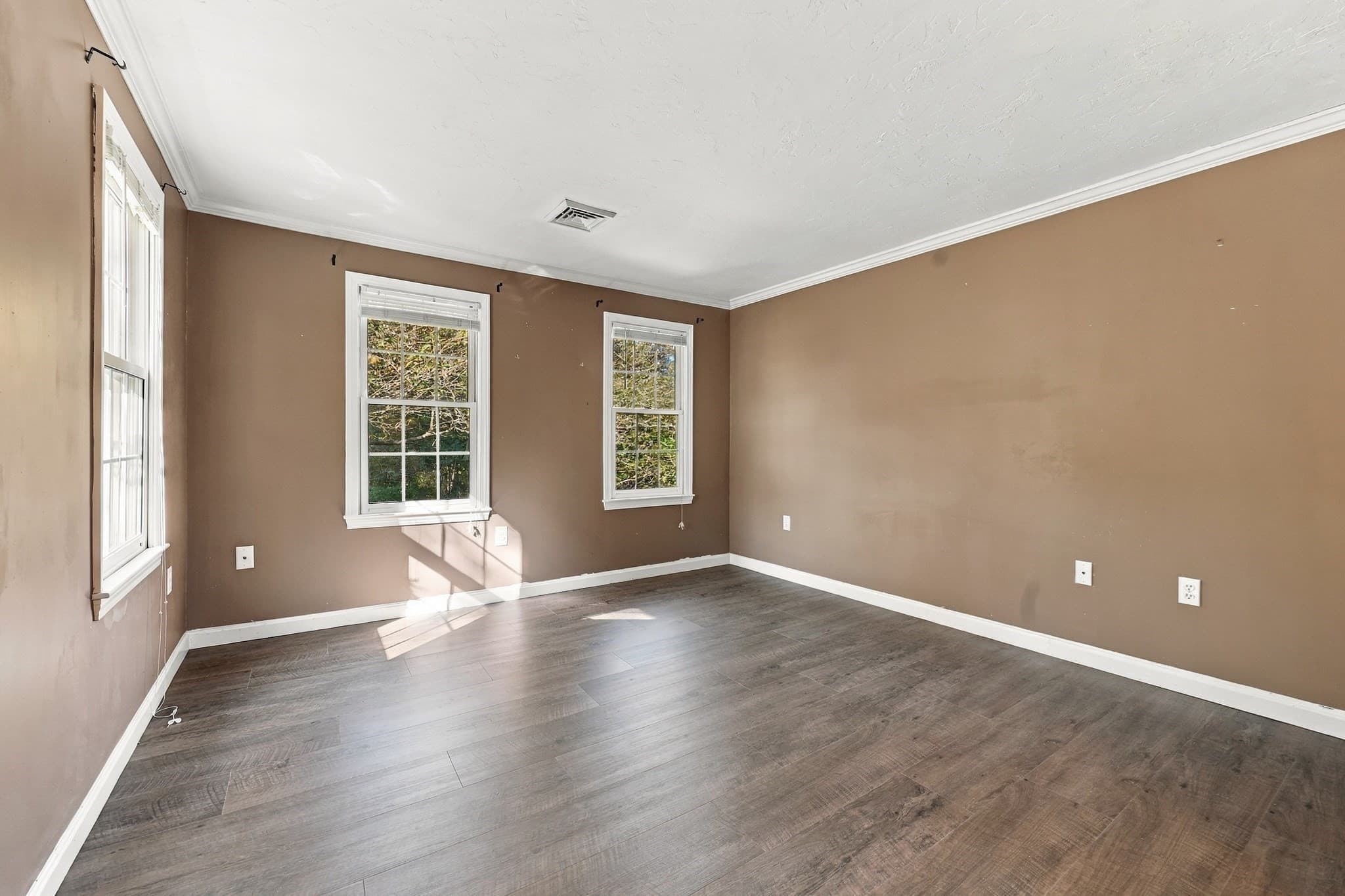 Single Family Residence at 26 Hooksett Circle, Medway MA 02053, photo 17 of 39