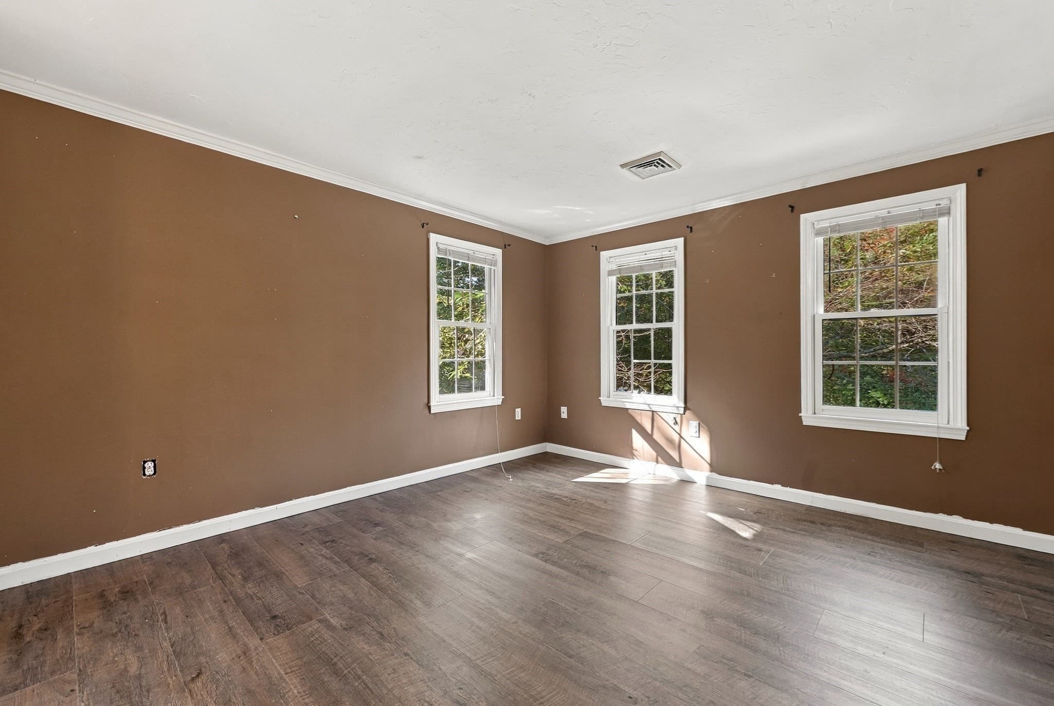 Single Family Residence at 26 Hooksett Circle, Medway MA 02053, photo 16 of 39