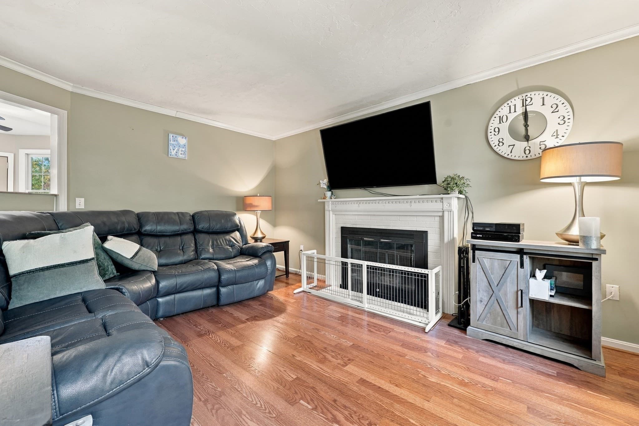 Single Family Residence at 26 Hooksett Circle, Medway MA 02053, photo 5 of 39