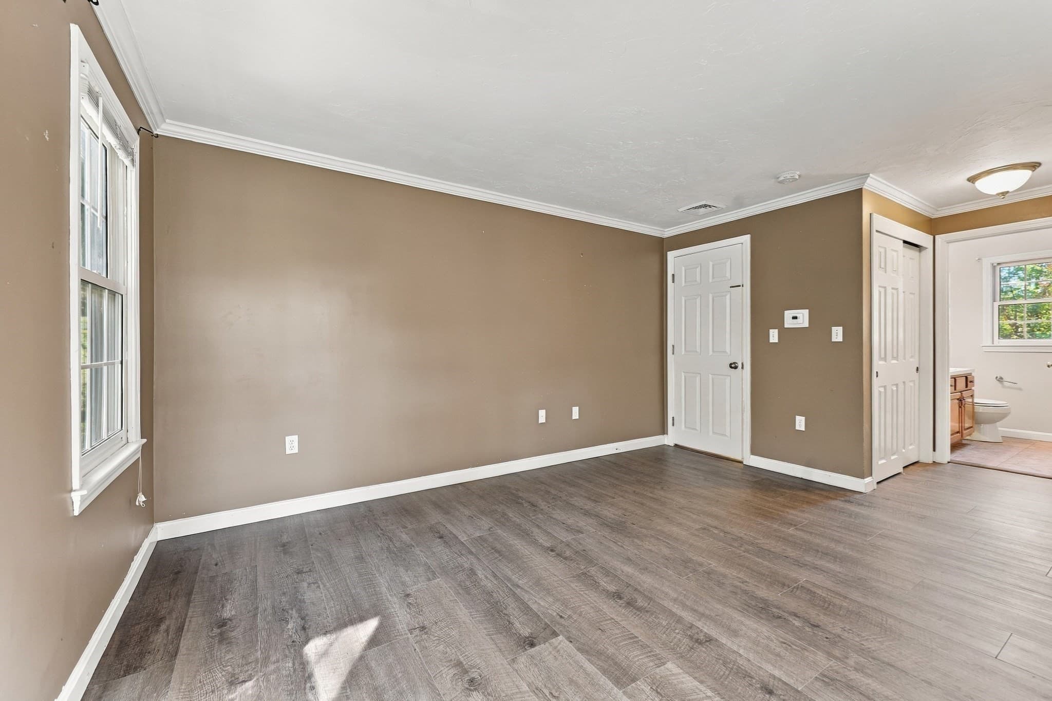 Single Family Residence at 26 Hooksett Circle, Medway MA 02053, photo 18 of 39