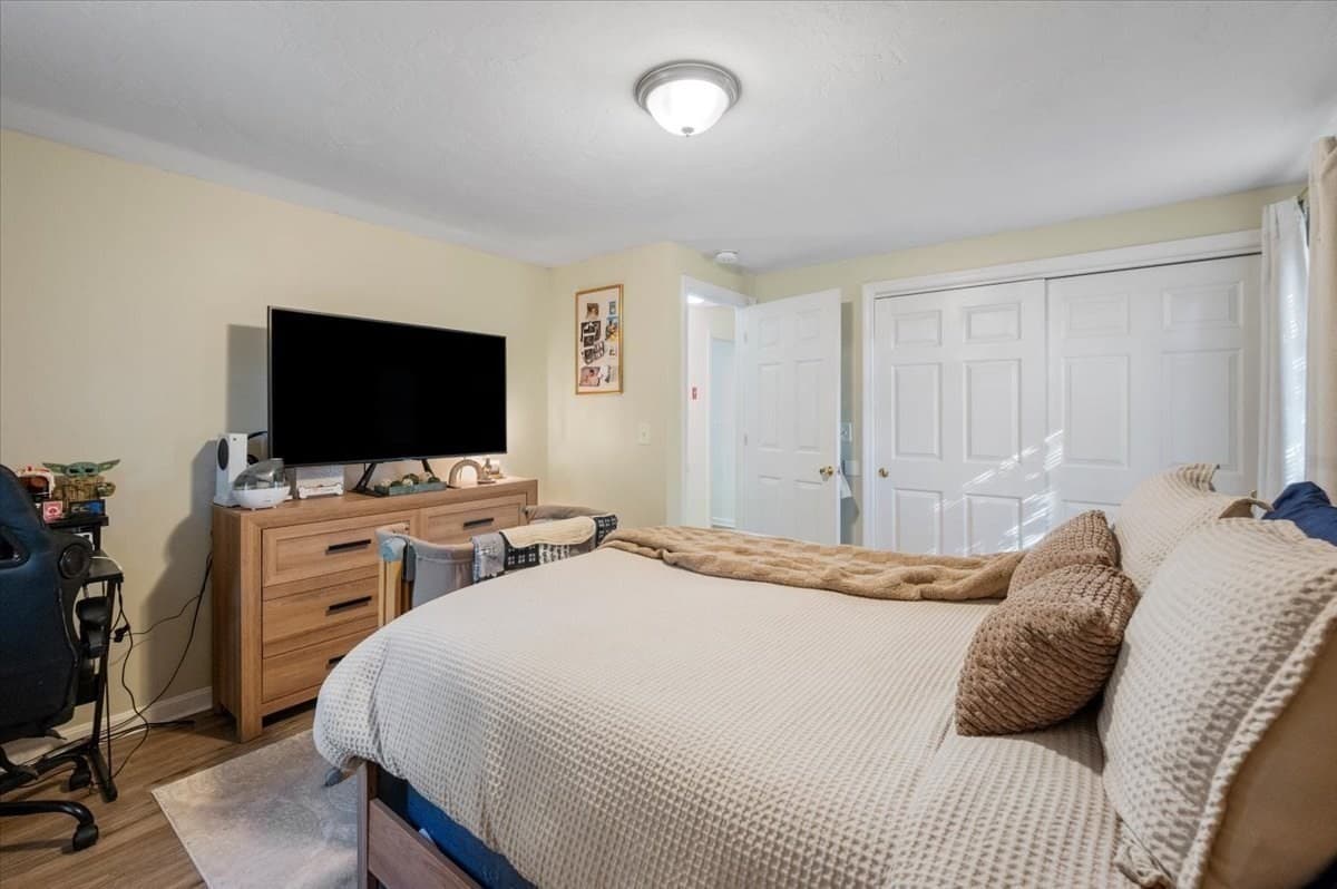 Single Family Residence at 424 Dennison Dr, Southbridge MA 01550, Southbridge, photo 22 of 41