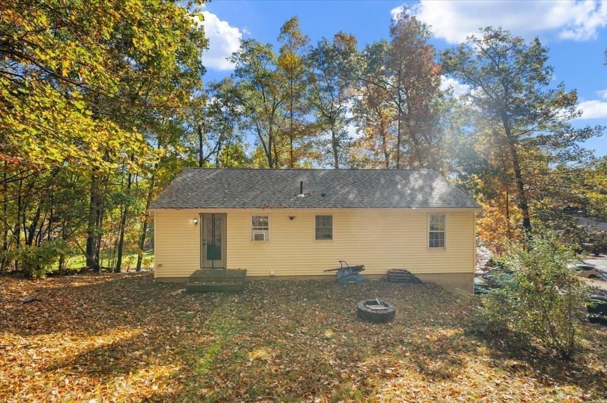 Single Family Residence at 424 Dennison Dr, Southbridge MA 01550, Southbridge, photo 38 of 41