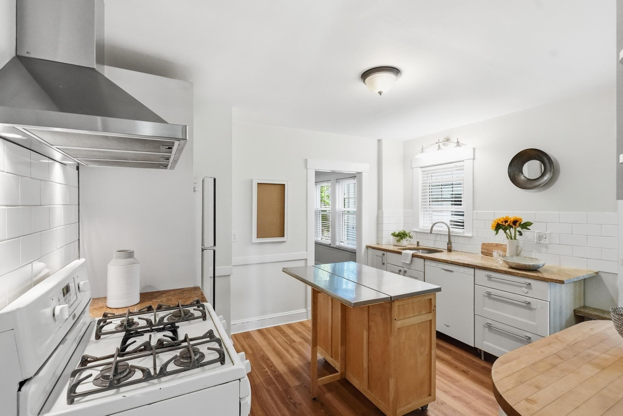 Condominium at 22-24 Teel Street # 1, Arlington MA 02474, Arlington, photo 12 of 31