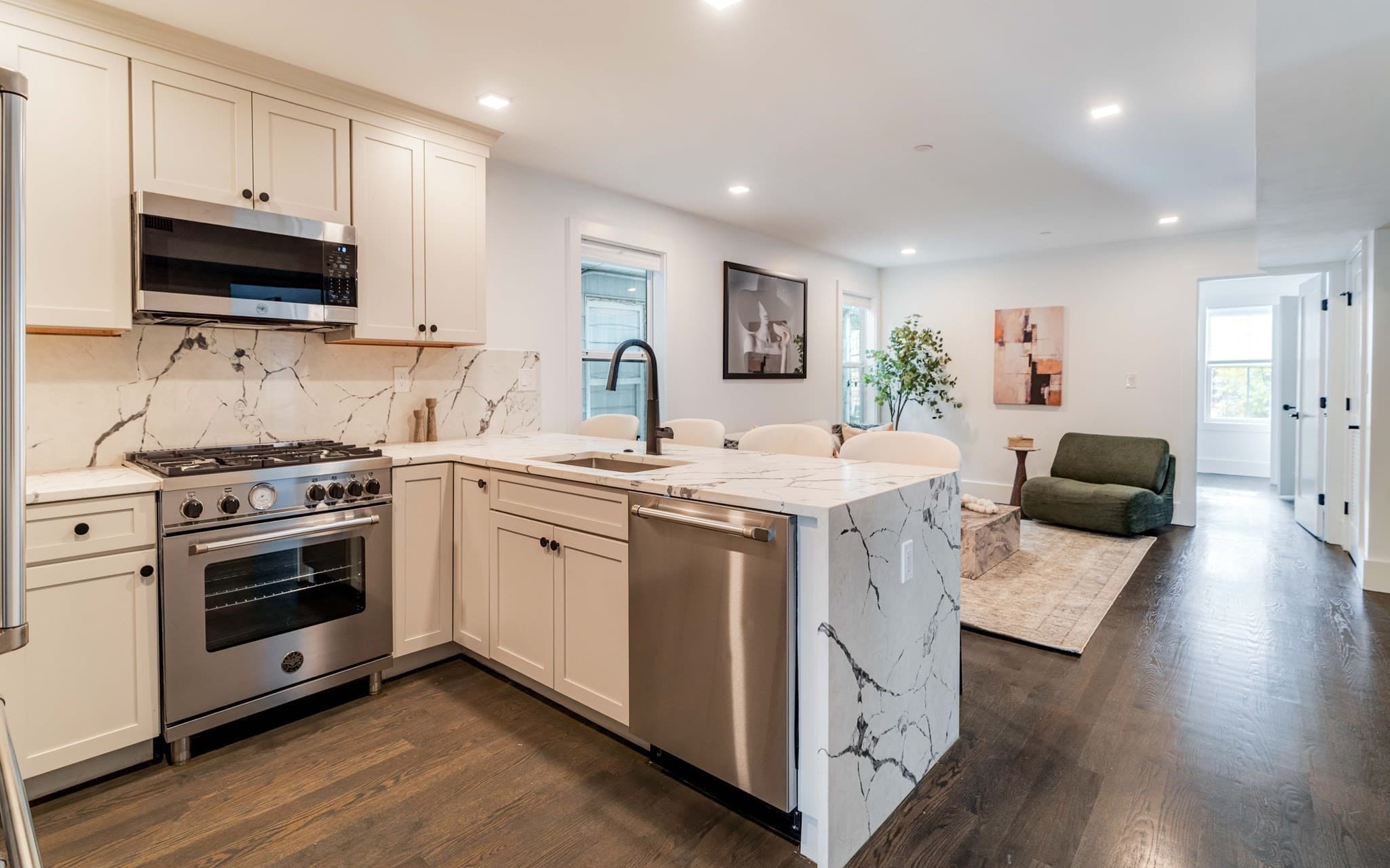 Condominium at 74 Moreland St # 2, Somerville MA 02145, Somerville, photo 9 of 40