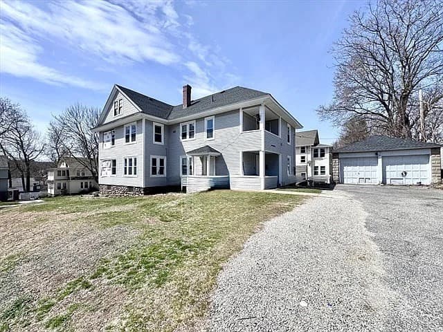 Attached (Townhouse/Rowhouse/Duplex) at 58 Longfellow Rd # 1, Worcester MA 01602