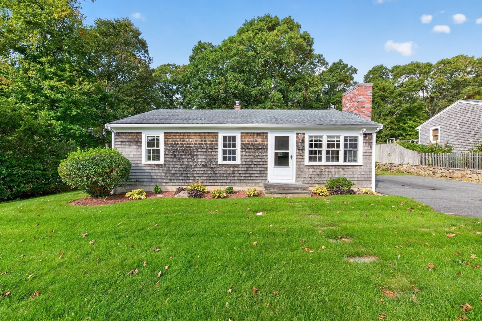 124 Homestead Ln, Falmouth MA 02536
