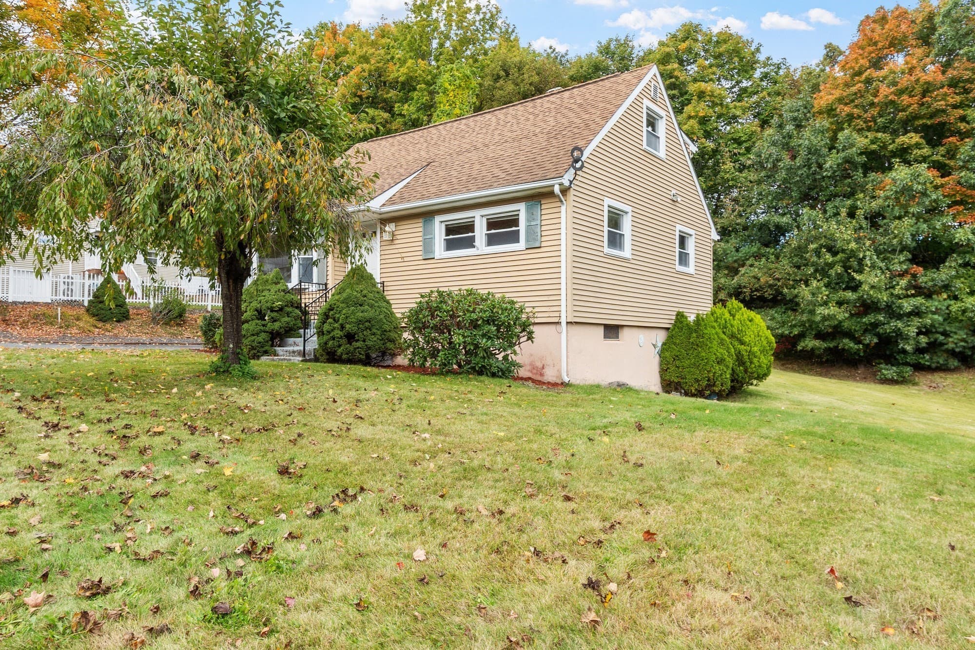 Single Family Residence at 3 Meadowbrook Dr, West Boylston MA 01583, West Boylston, photo 3 of 42