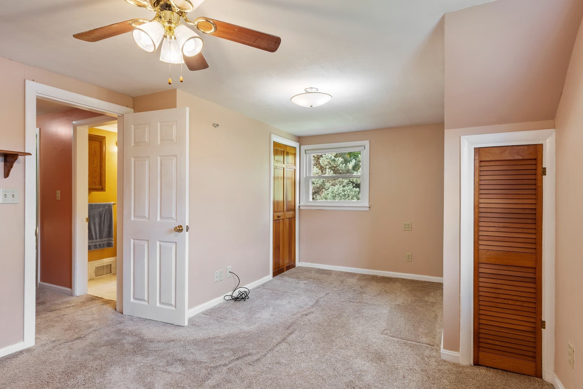 Single Family Residence at 3 Meadowbrook Dr, West Boylston MA 01583, West Boylston, photo 41 of 42