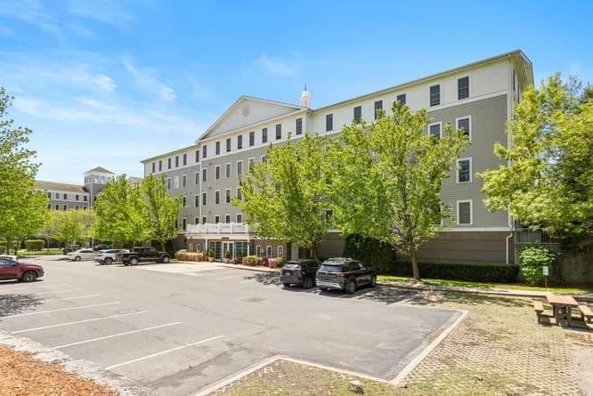 10 Crowninshield St # 103, Peabody MA 01960