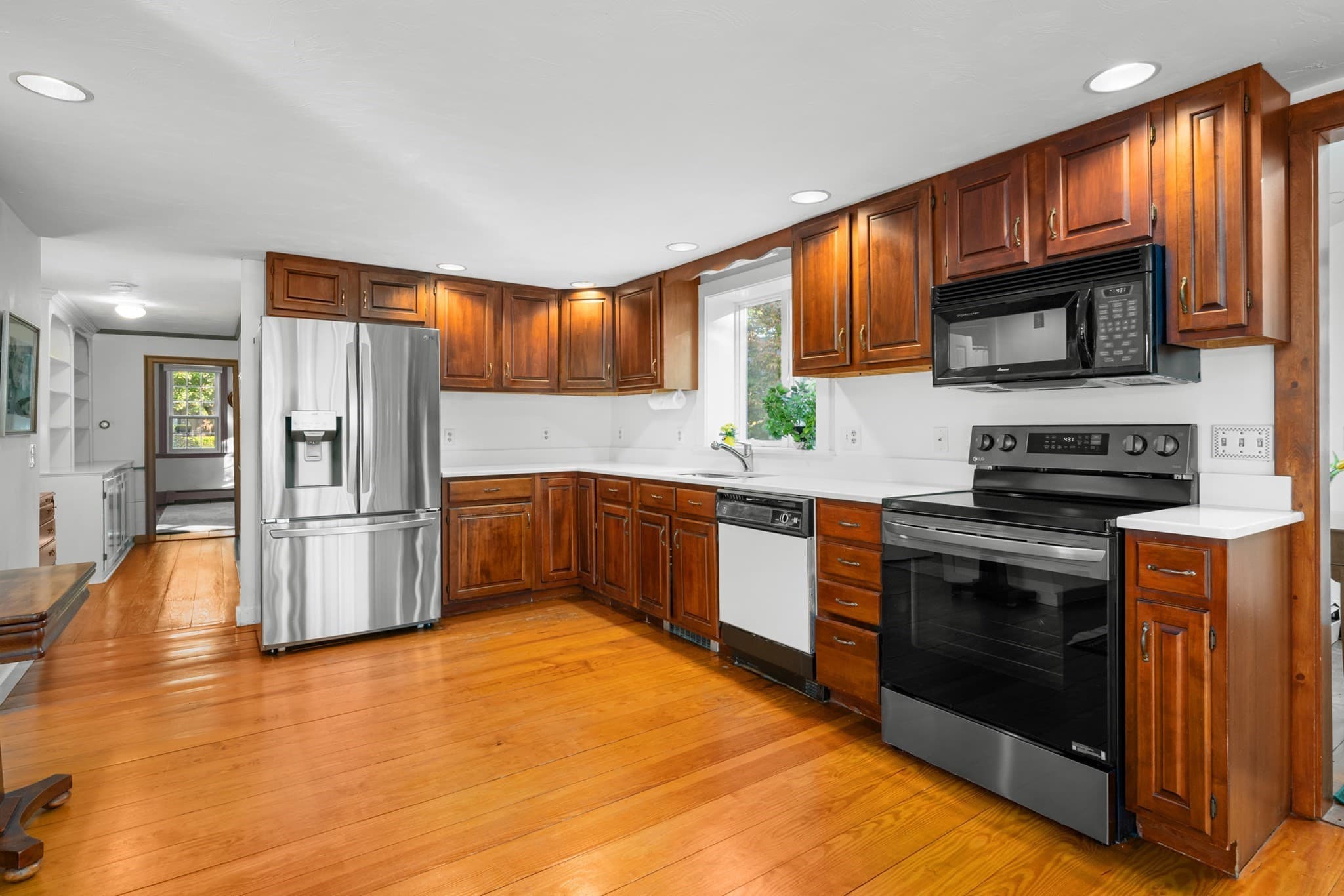Single Family Residence at 4 Wyndymere Rd, Harwich MA 02646, photo 15 of 42