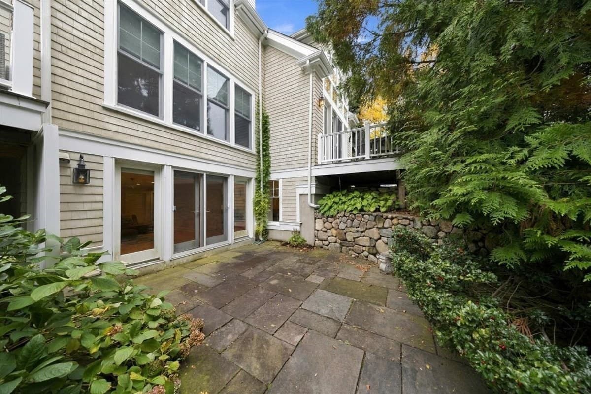 Condominium at 2 Heron Way # 2, Hingham MA 02043, Hingham, photo 33 of 33