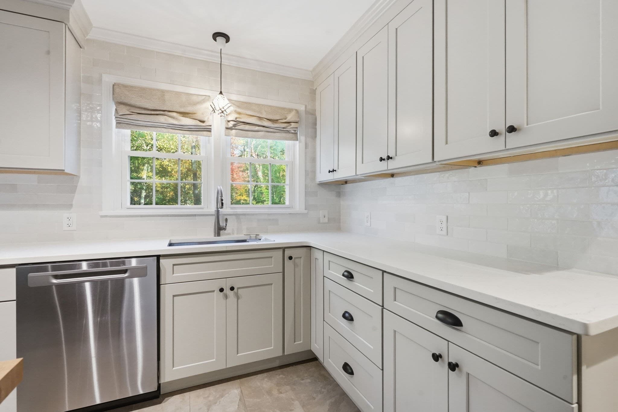 Single Family Residence at 20 Brookside Dr, Wilbraham MA 01095, photo 9 of 39