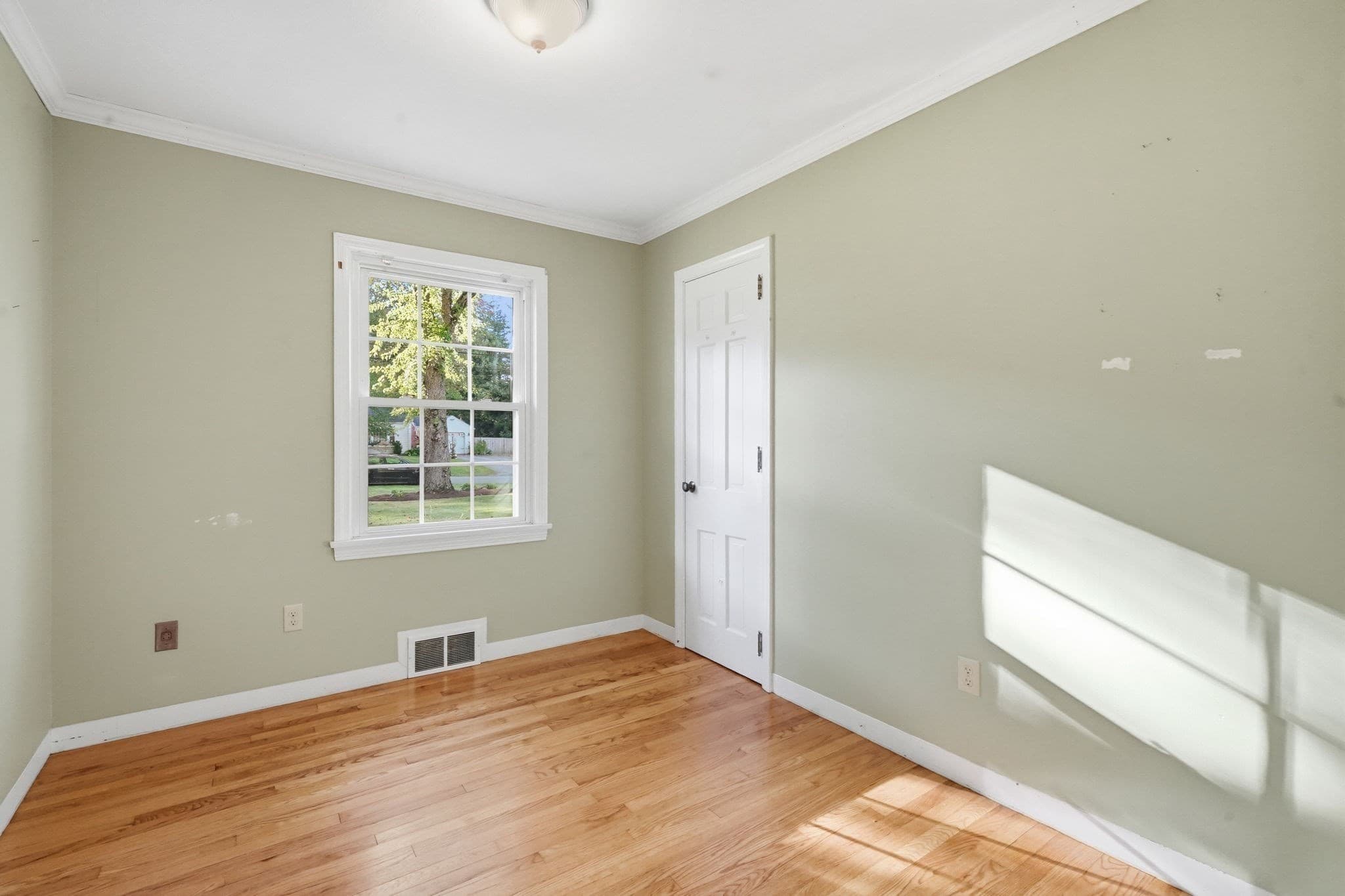 Single Family Residence at 20 Brookside Dr, Wilbraham MA 01095, photo 15 of 39