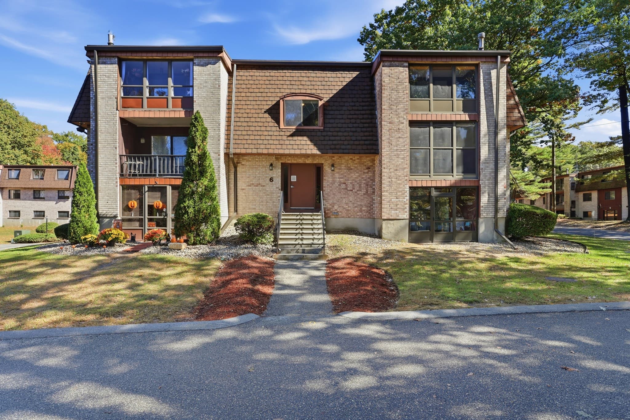 6 Greenbriar Drive # 104, North Reading MA 01864