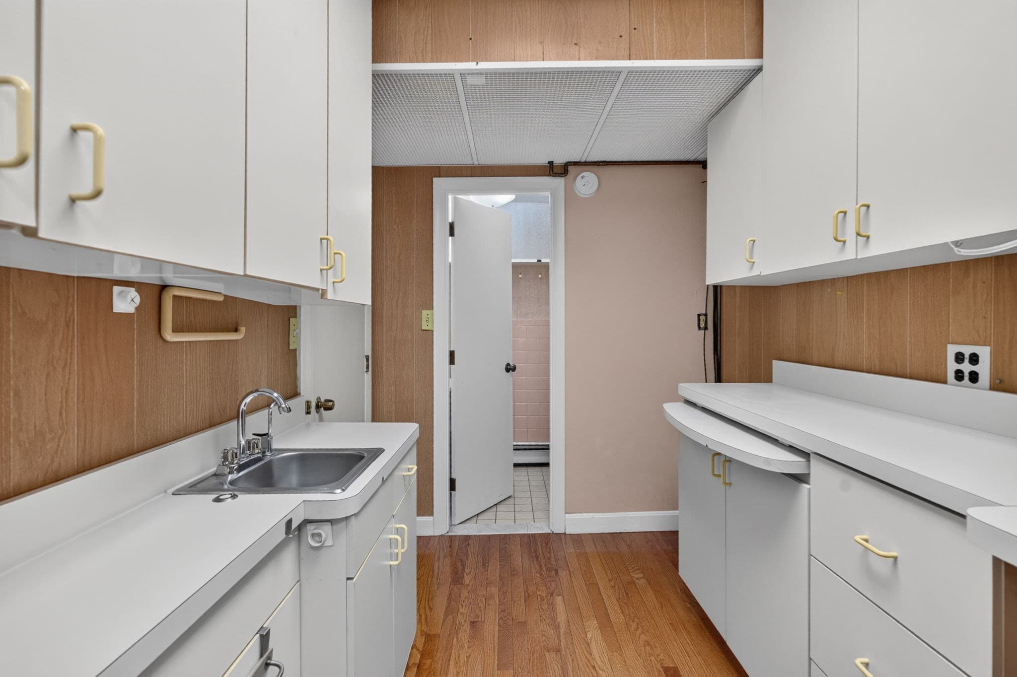 Commercial Sale at 1051 Beacon St # 8, Brookline MA 02446, photo 27 of 39