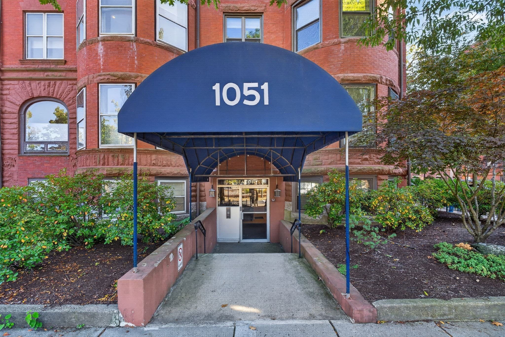 Commercial Sale at 1051 Beacon St # 8, Brookline MA 02446, photo 3 of 39