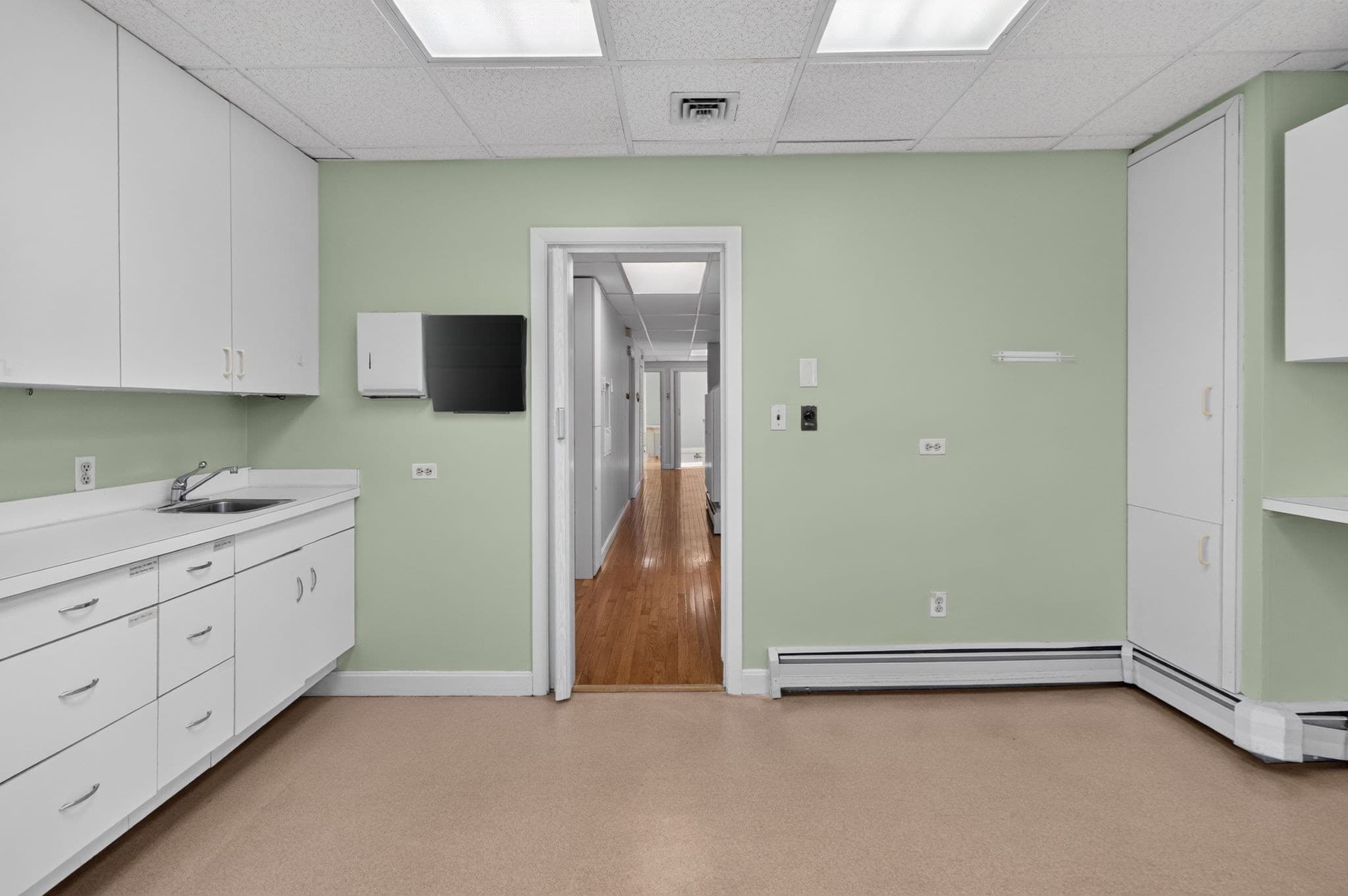 Commercial Sale at 1051 Beacon St # 8, Brookline MA 02446, photo 15 of 39