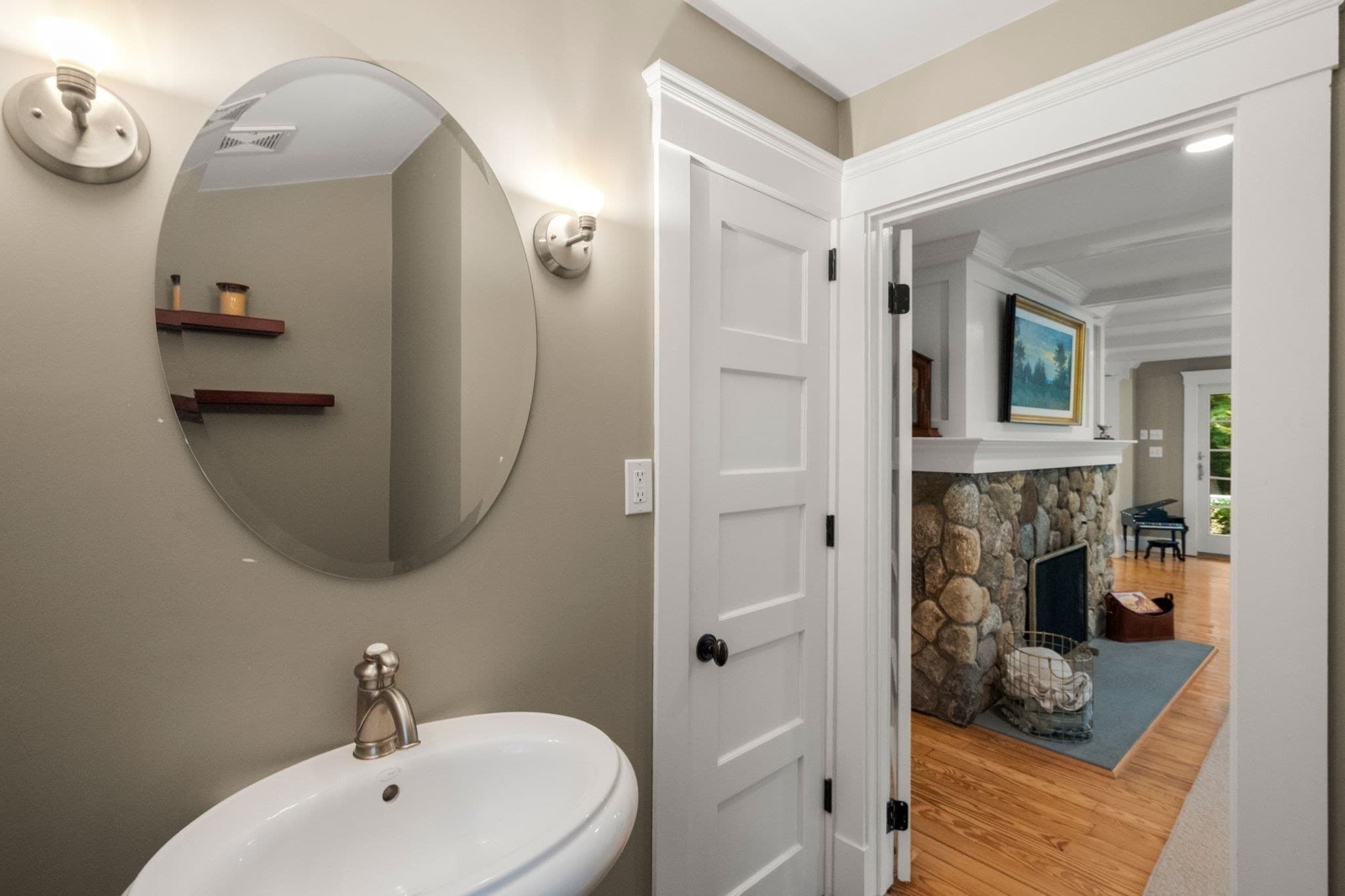 Single Family Residence at 18 Holly Berry Trl, Norwell MA 02061, photo 10 of 34
