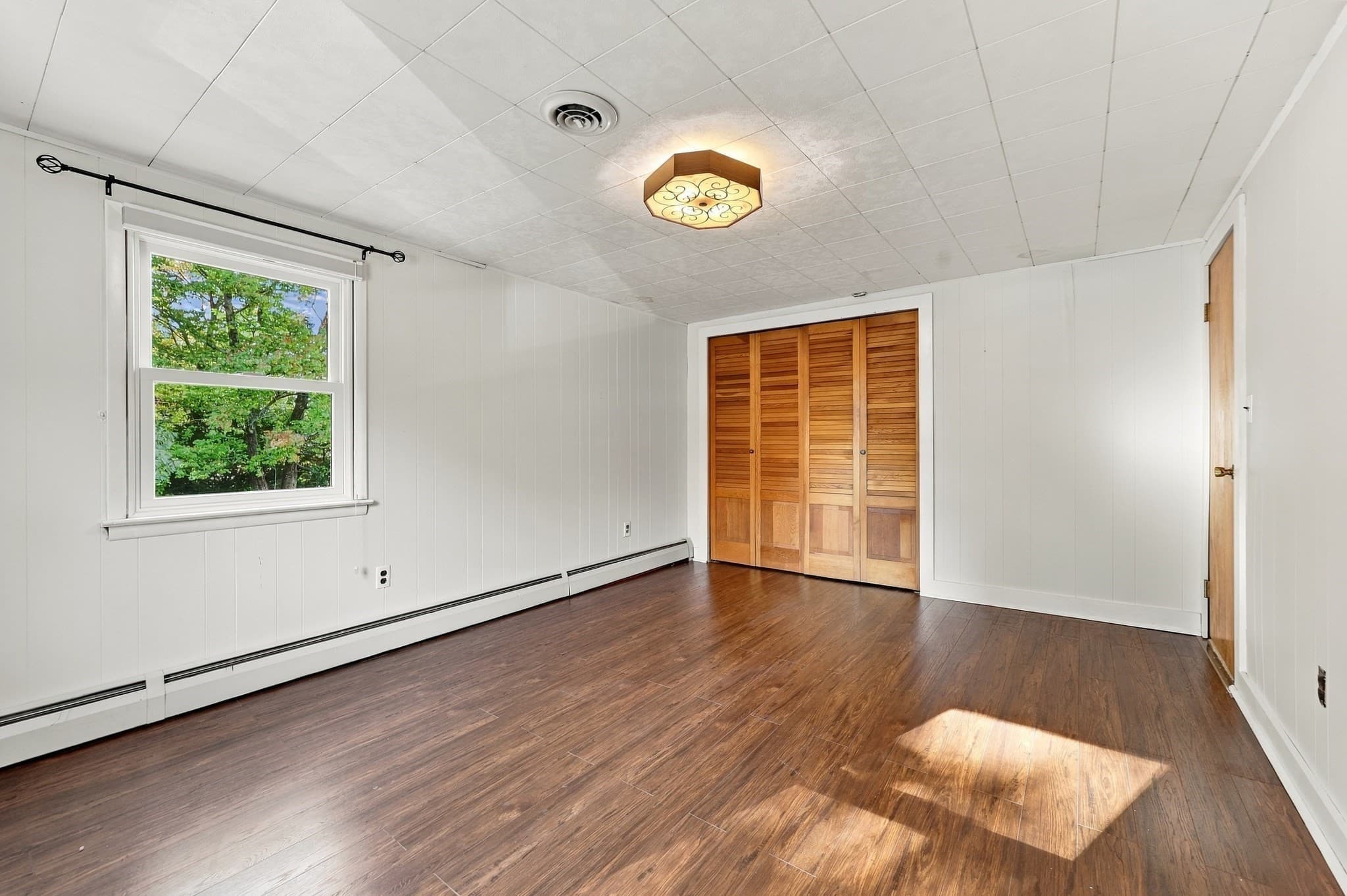 Single Family Residence at 8 Selwyn Rd, Peabody MA 01960, photo 22 of 38