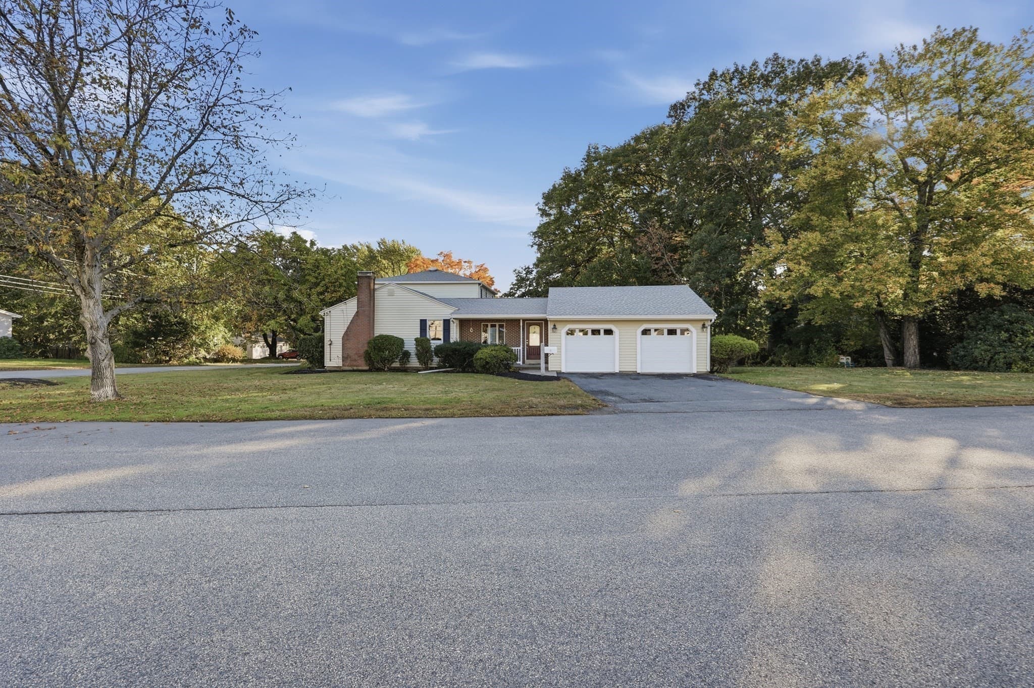 Single Family Residence at 8 Selwyn Rd, Peabody MA 01960, photo 36 of 38