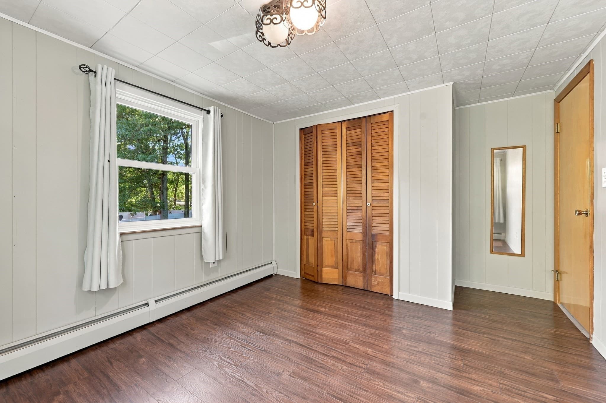 Single Family Residence at 8 Selwyn Rd, Peabody MA 01960, photo 24 of 38
