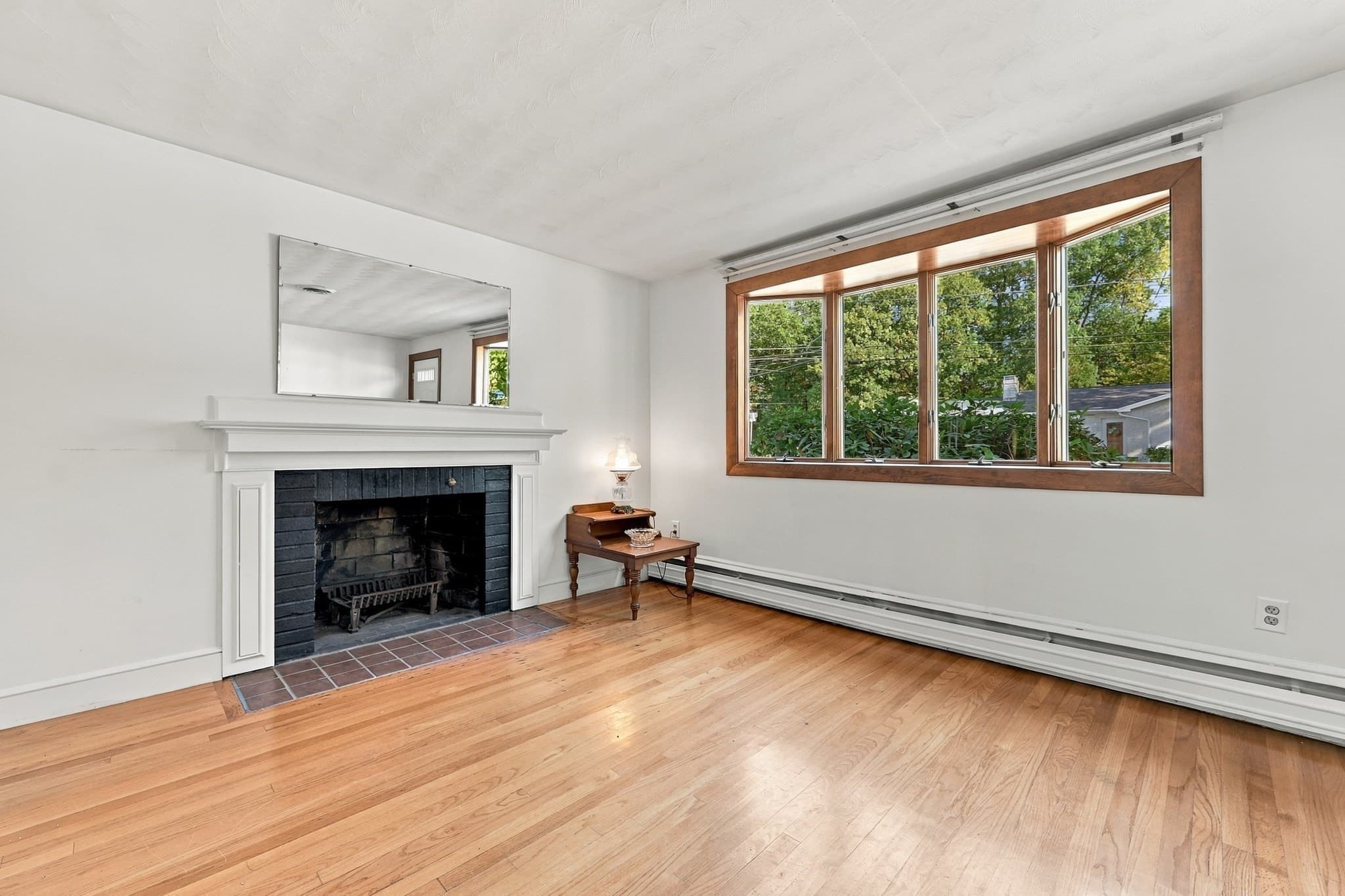 Single Family Residence at 8 Selwyn Rd, Peabody MA 01960, photo 11 of 38