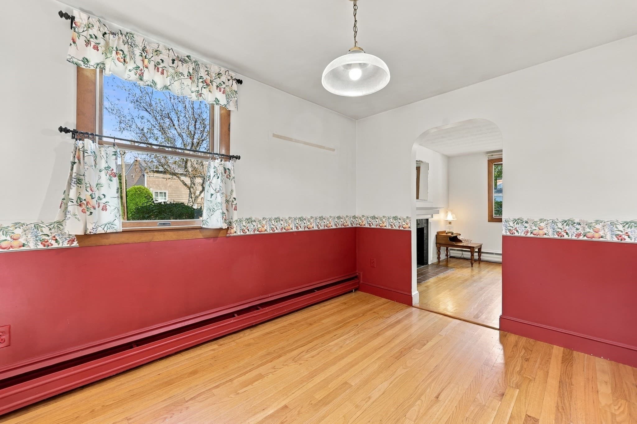 Single Family Residence at 8 Selwyn Rd, Peabody MA 01960, photo 19 of 38
