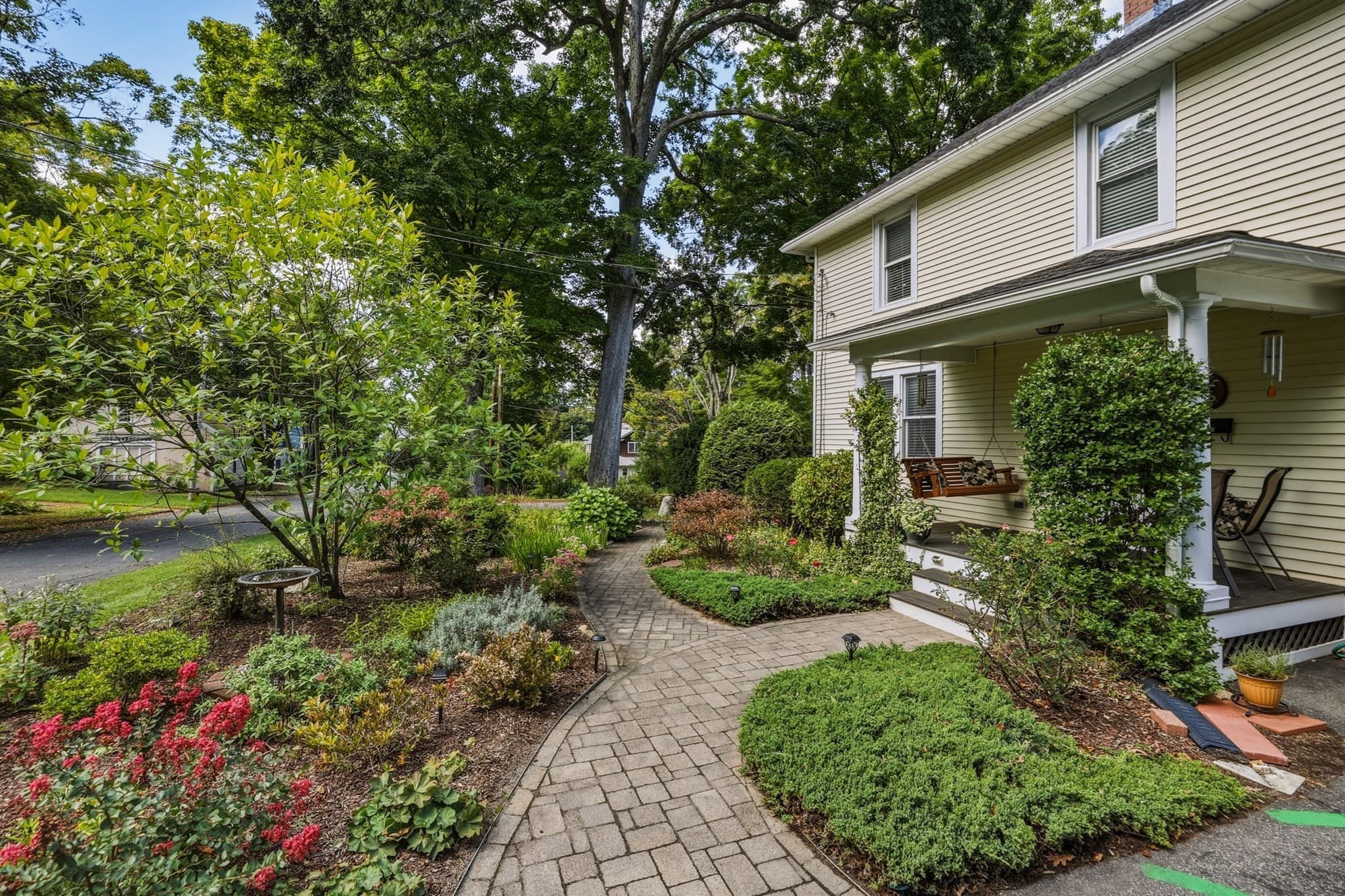 Single Family Residence at 40 Howes St, Northampton MA 01062, photo 3 of 40