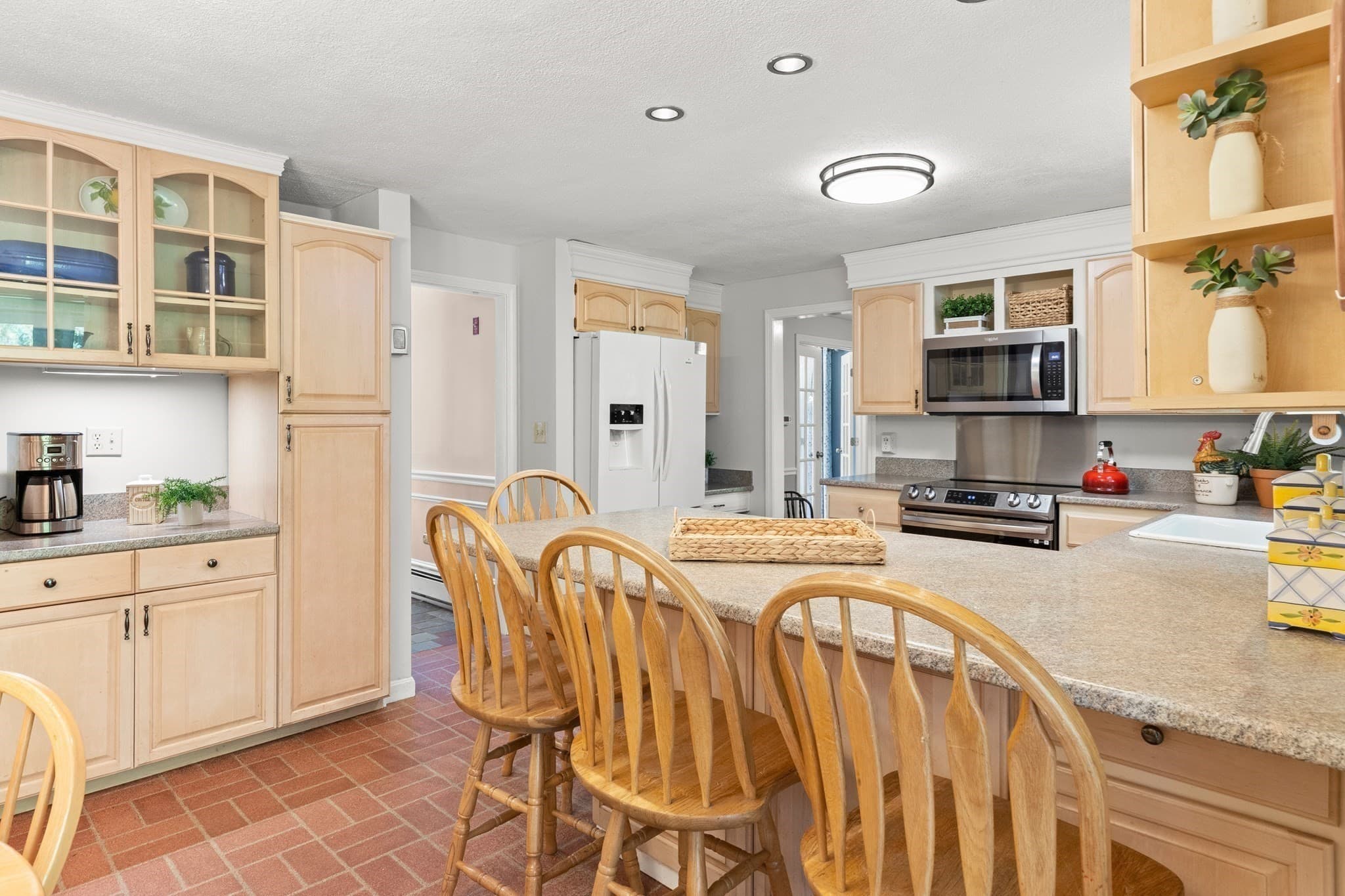 Single Family Residence at 24 Crossbow Ln, North Andover MA 01845, photo 12 of 42