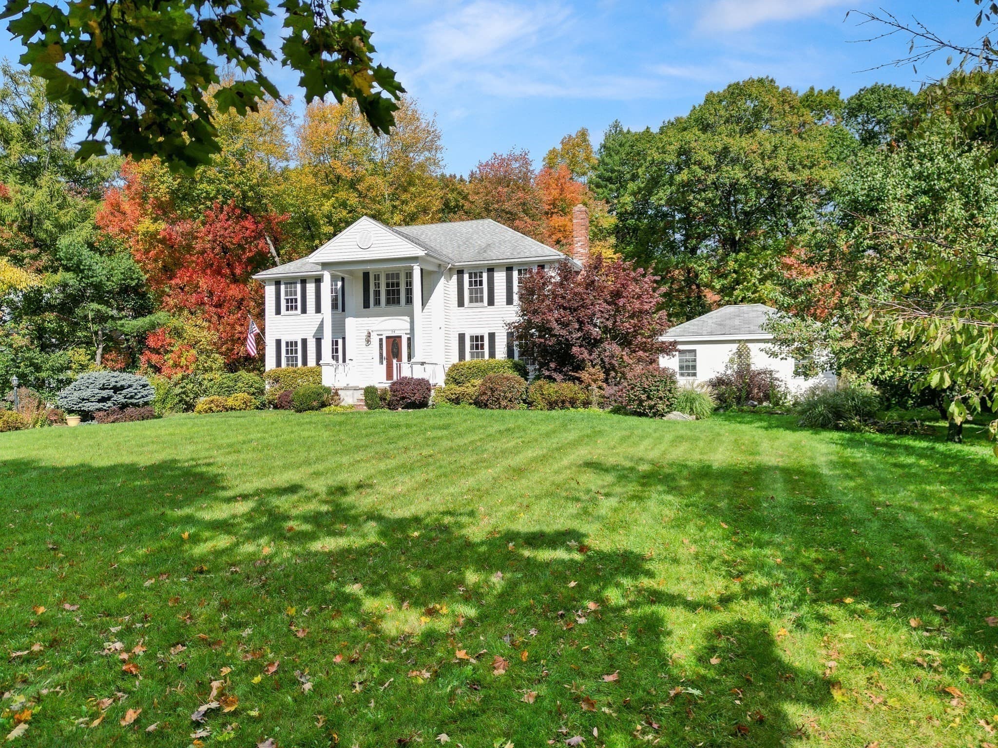 Single Family Residence at 24 Crossbow Ln, North Andover MA 01845, photo 3 of 42