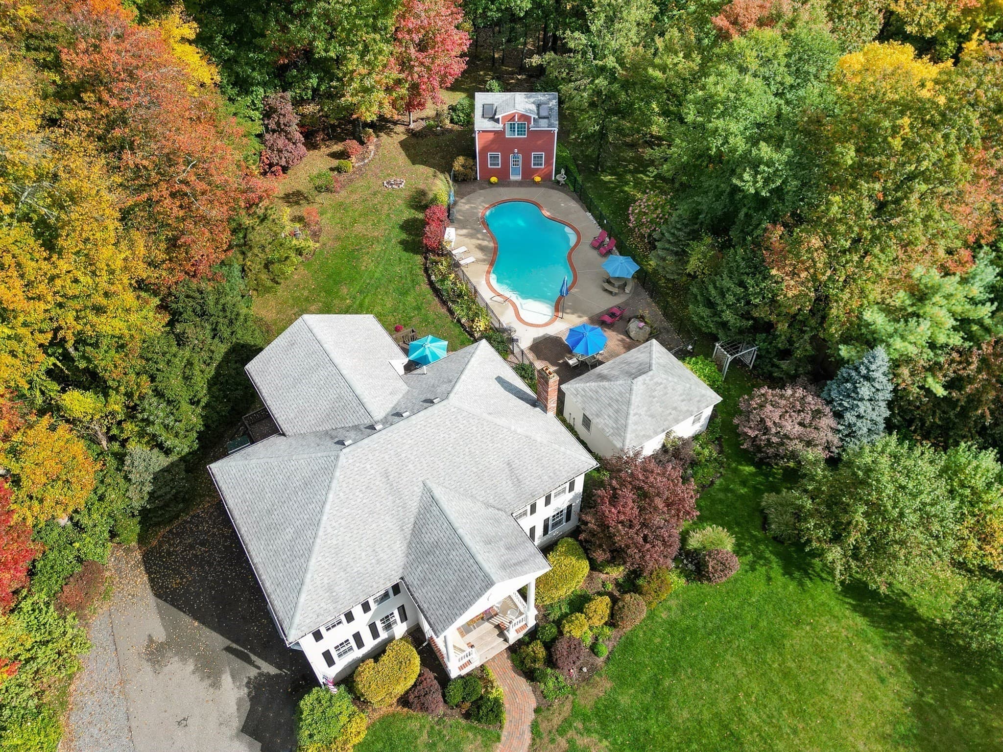 Single Family Residence at 24 Crossbow Ln, North Andover MA 01845, photo 4 of 42