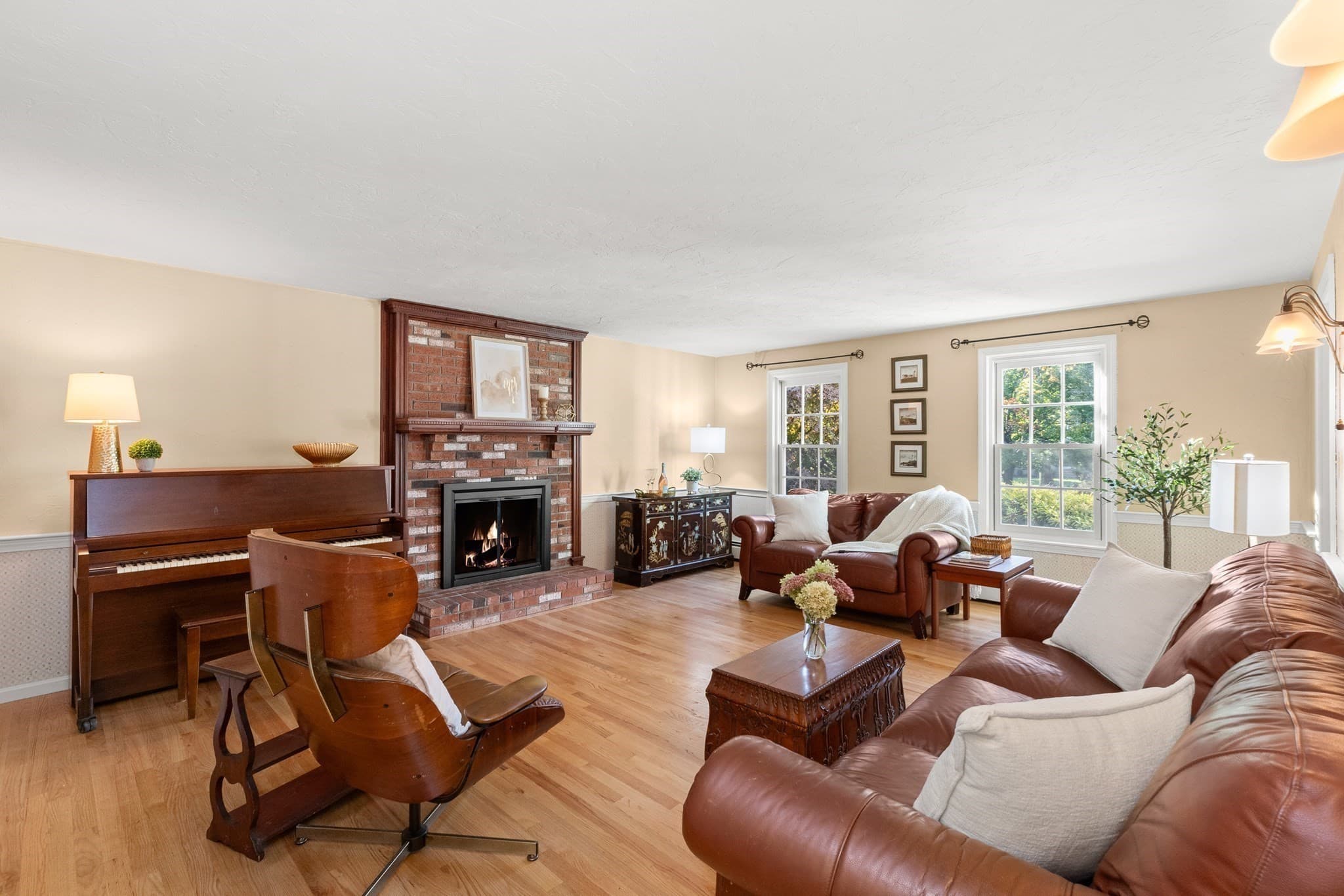 Single Family Residence at 24 Crossbow Ln, North Andover MA 01845, photo 8 of 42