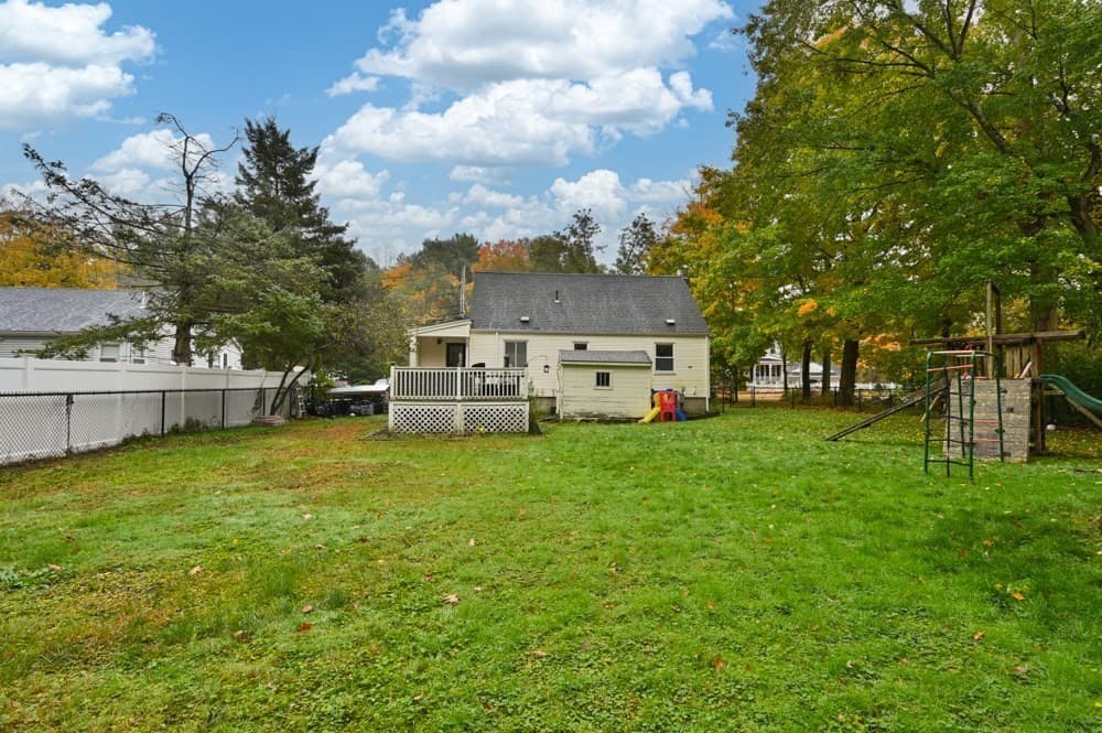 Single Family Residence at 172 Haverhill St, North Reading MA 01864, North Reading, photo 30 of 37