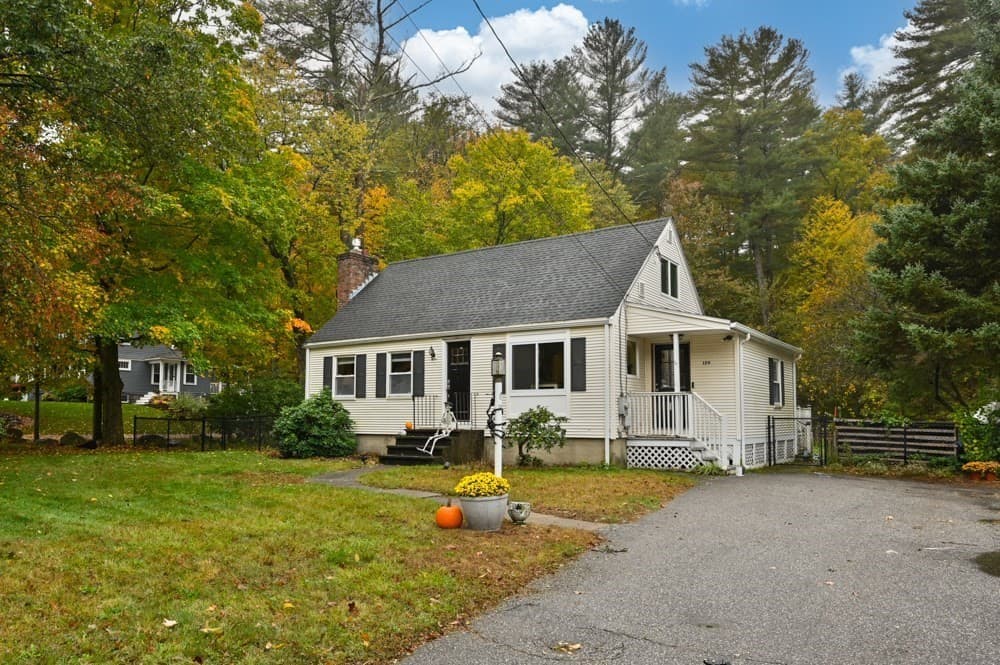 Single Family Residence at 172 Haverhill St, North Reading MA 01864, North Reading, photo 31 of 37