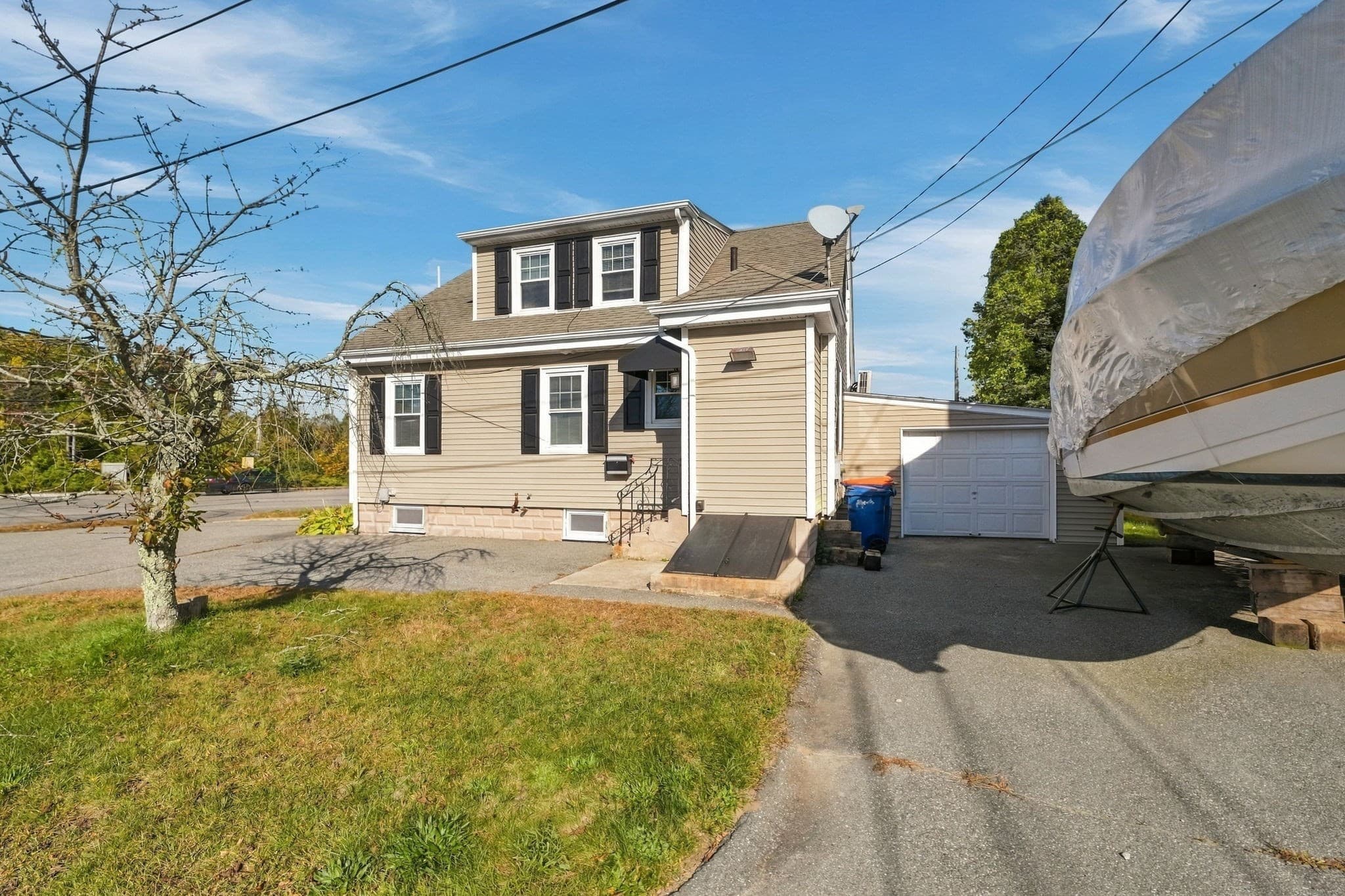 Commercial Sale at 129 Huttleston Ave, Fairhaven MA 02719, photo 7 of 33
