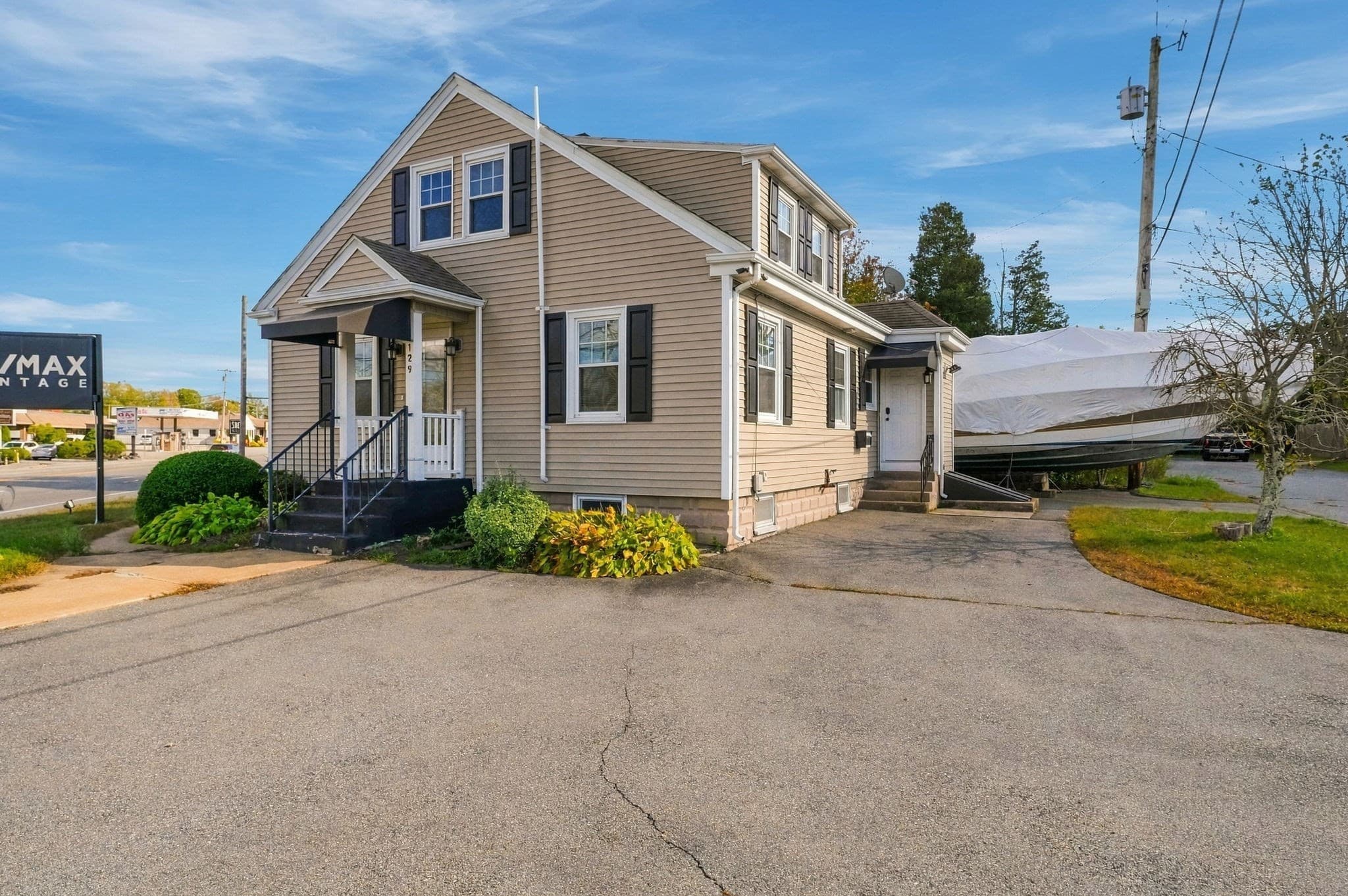 129 Huttleston Ave, Fairhaven MA 02719