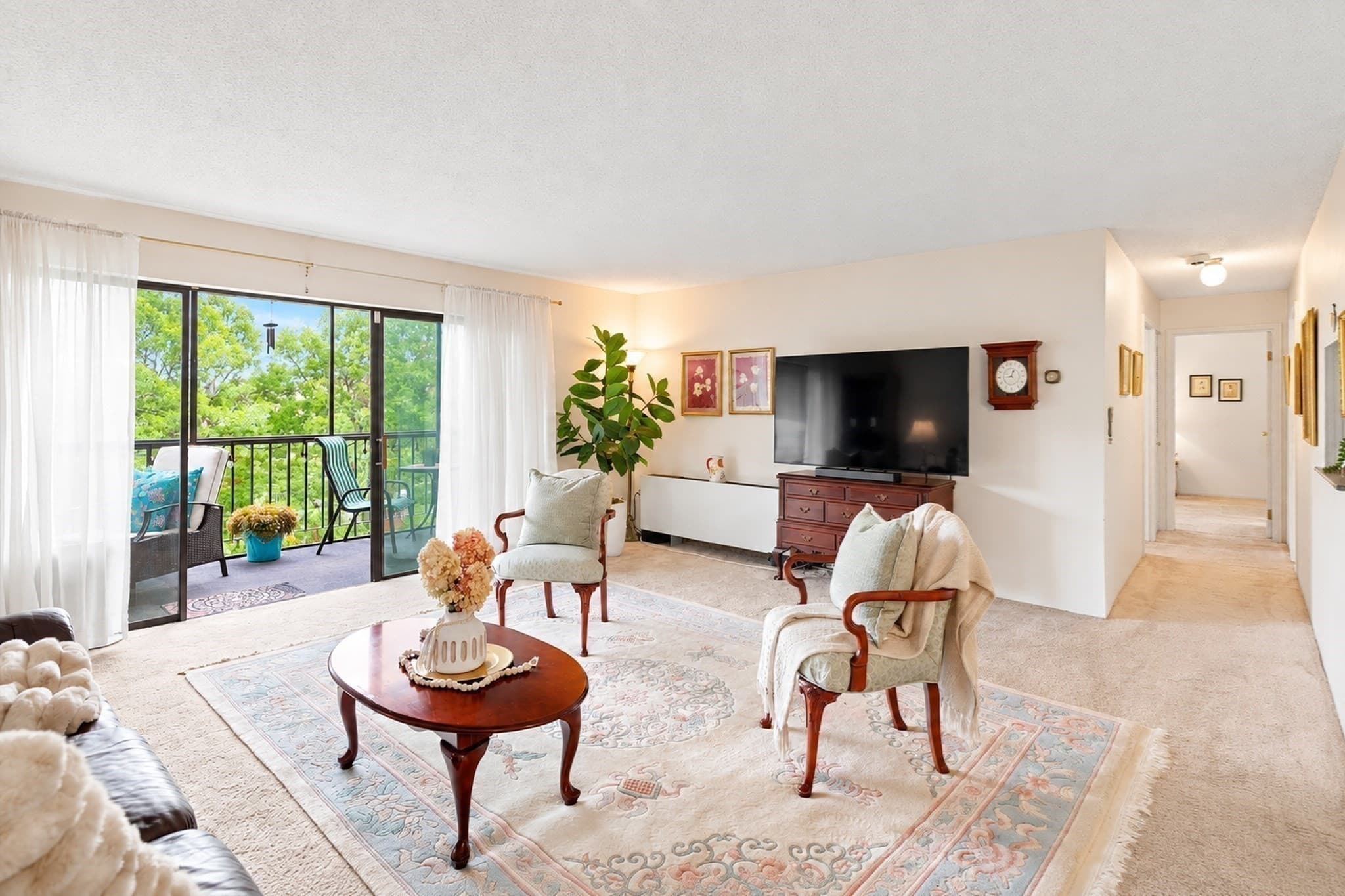 Condominium at 1 Summit Dr # 57, Reading MA 01867, Reading, photo 3 of 32