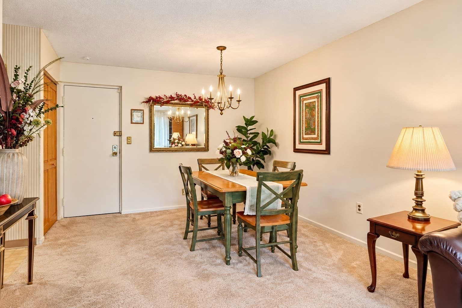 Condominium at 1 Summit Dr # 57, Reading MA 01867, Reading, photo 9 of 32