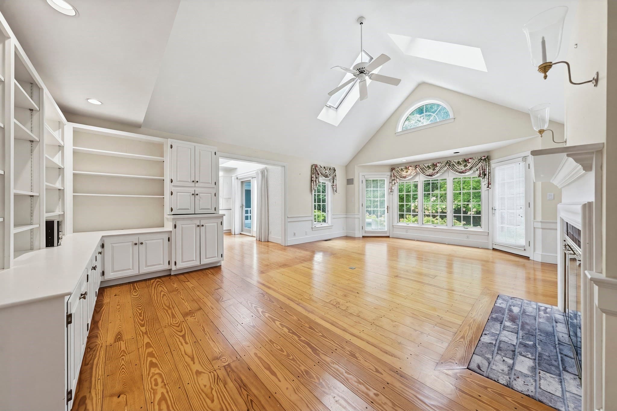 Single Family Residence at 78 Plantingfield Way, Edgartown MA 02568, photo 11 of 41