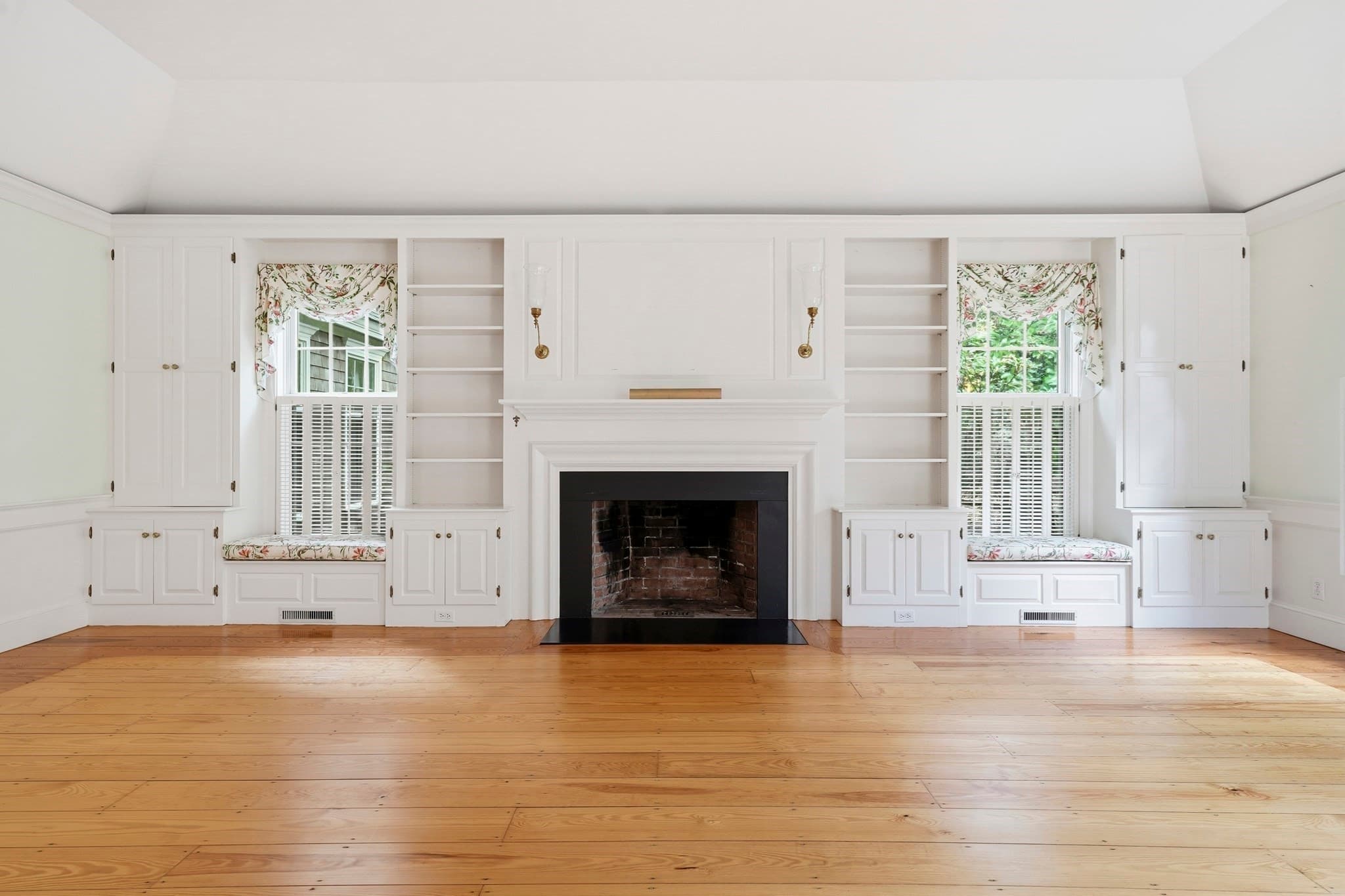 Single Family Residence at 78 Plantingfield Way, Edgartown MA 02568, photo 8 of 41
