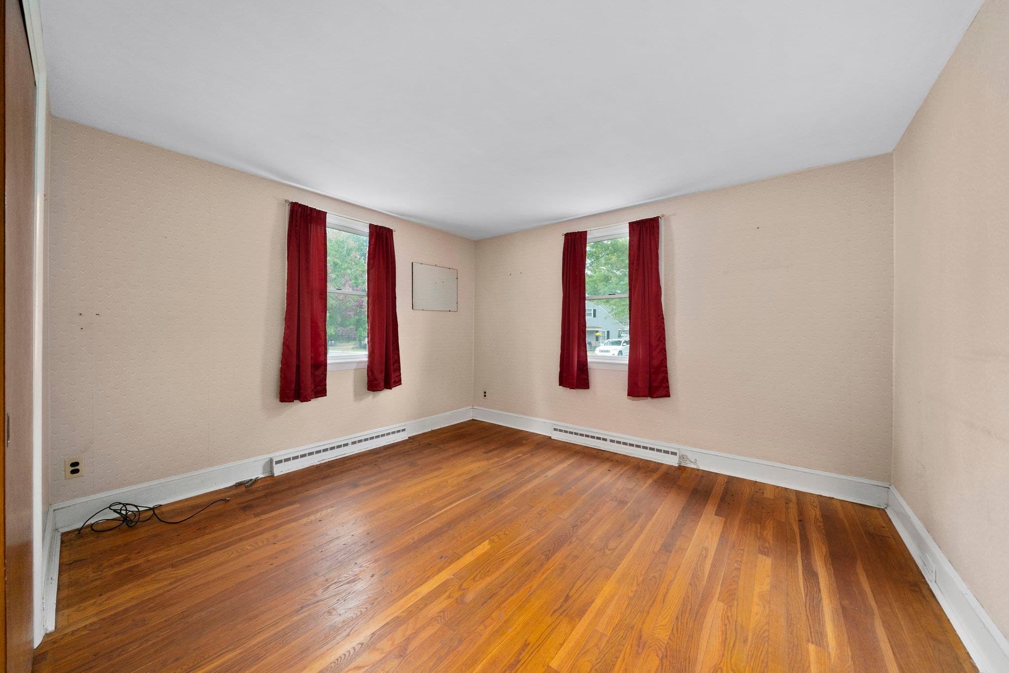 Single Family Residence at 27 Olmsted Terr, Plymouth MA 02360, Plymouth, photo 13 of 42