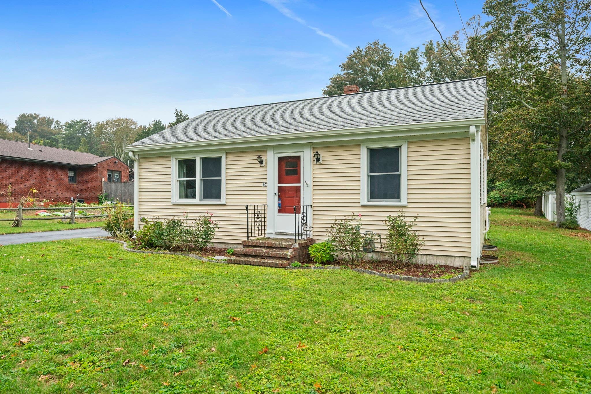 Single Family Residence at 27 Olmsted Terr, Plymouth MA 02360, Plymouth, photo 3 of 42